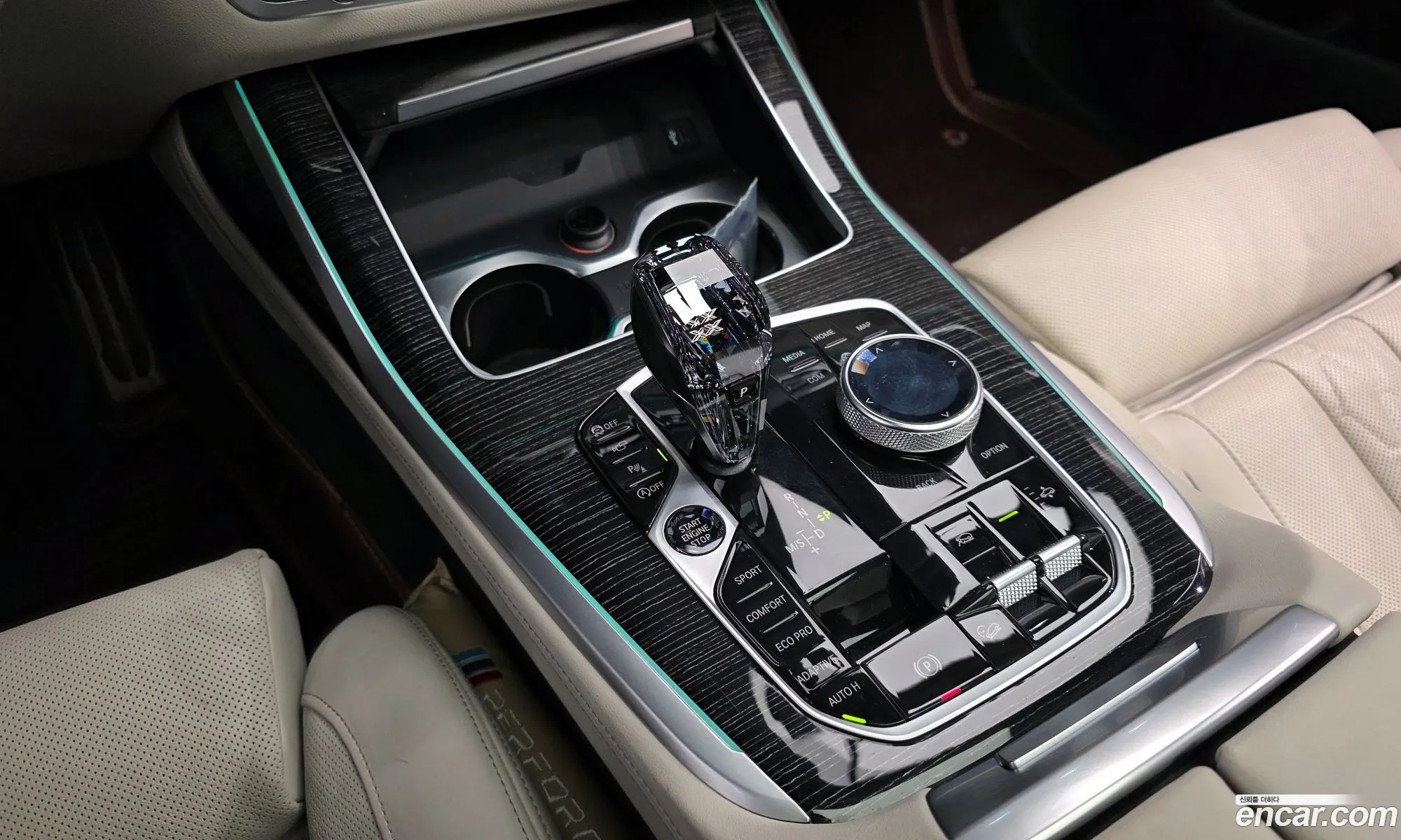 BMW X7 2021 — 16