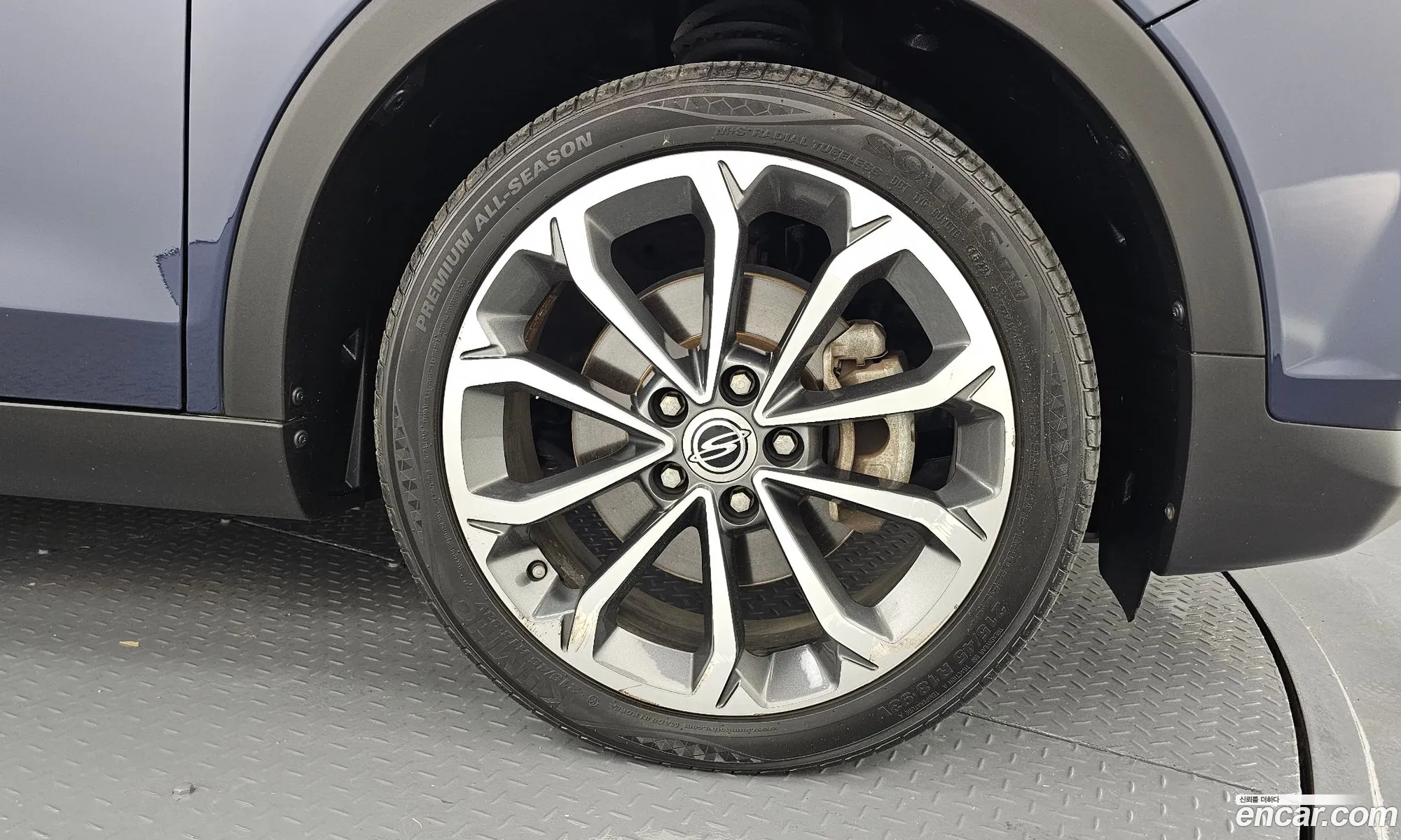 KG Mobility (SsangYong) Tivoli Armour 2017 — 12