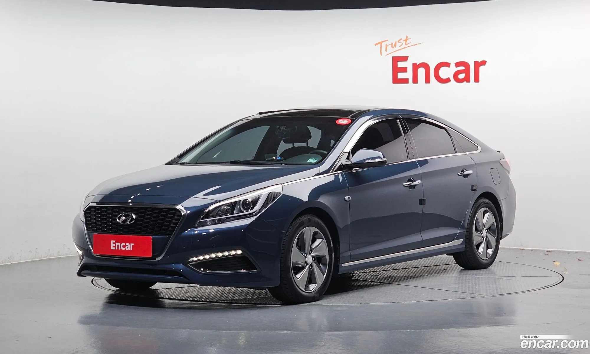Hyundai LF Sonata Hybrid 2016 — 13