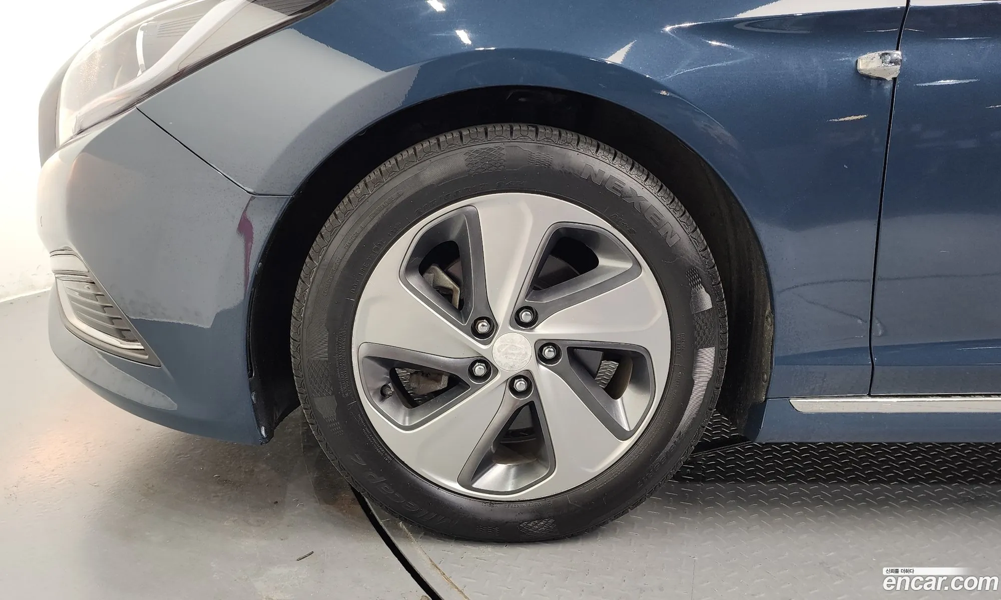 Hyundai LF Sonata Hybrid 2016 — 18