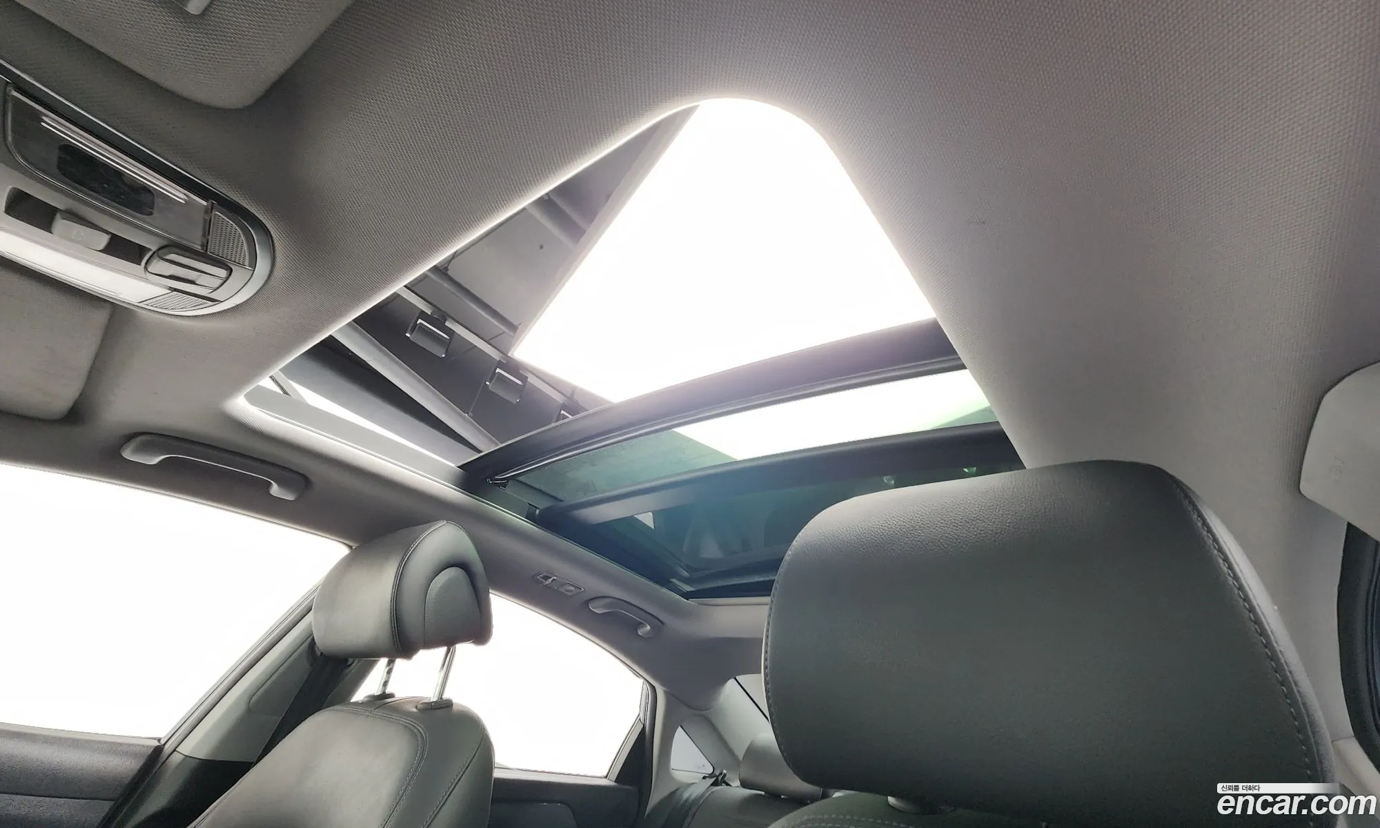 Hyundai LF Sonata Hybrid 2016 — 3