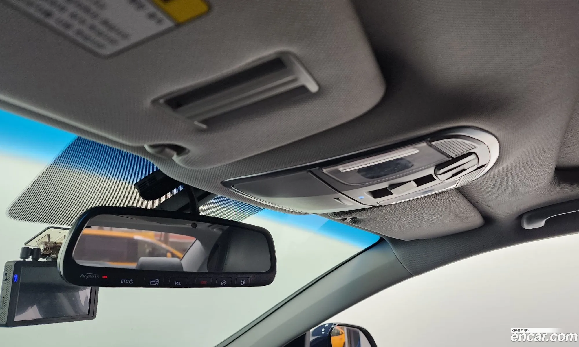 Hyundai LF Sonata Hybrid 2016 — 5