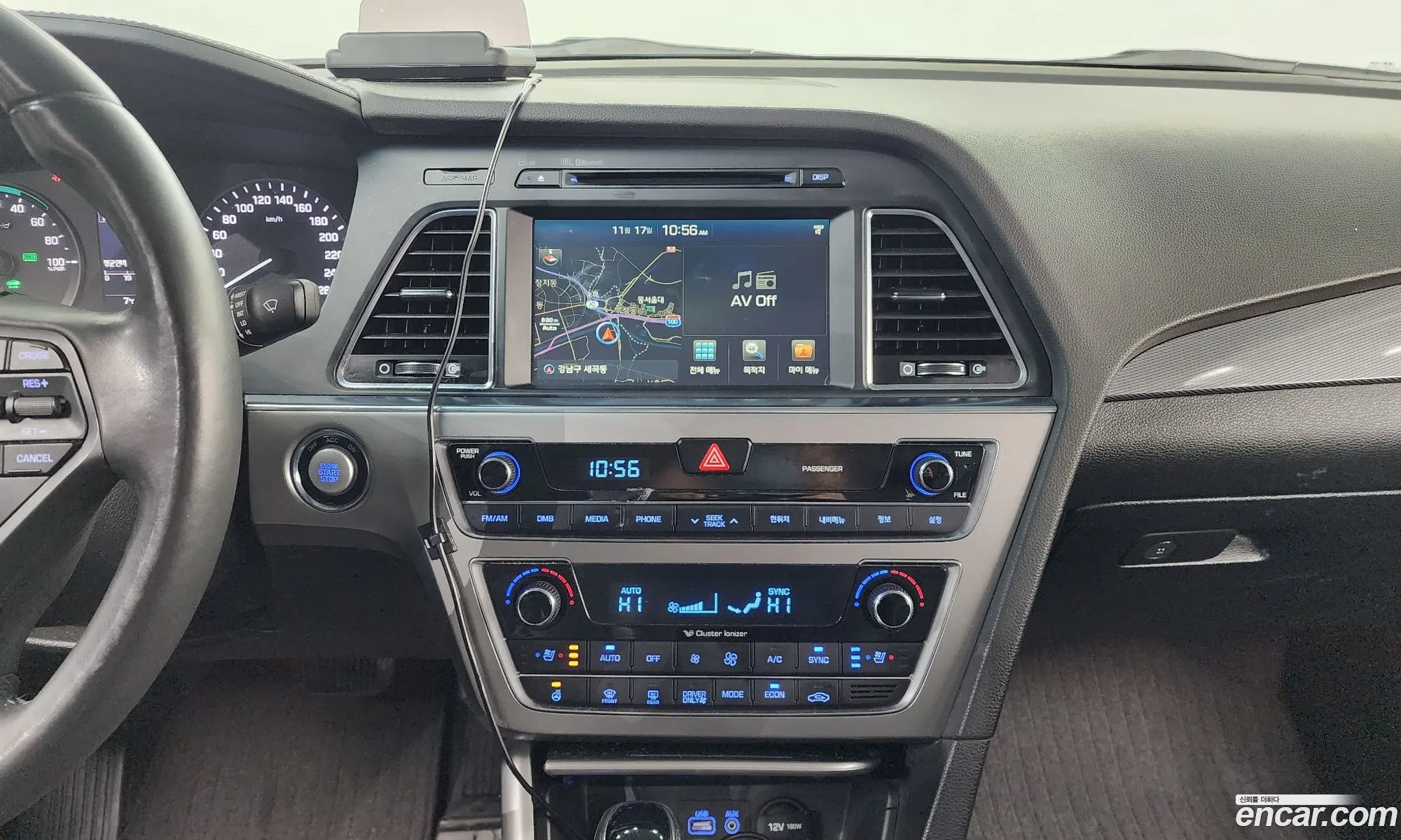 Hyundai LF Sonata Hybrid 2016 — 12