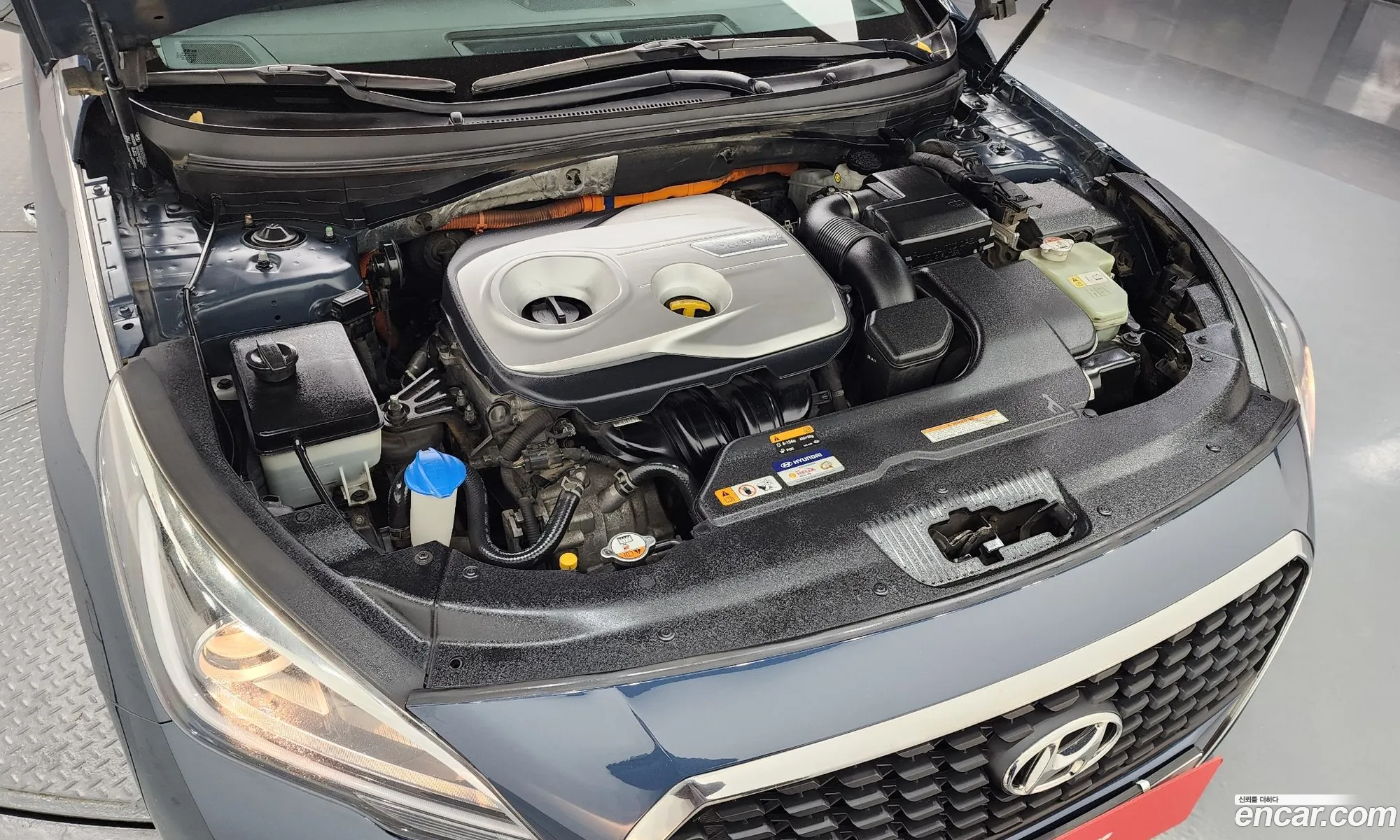 Hyundai LF Sonata Hybrid 2016 — 8