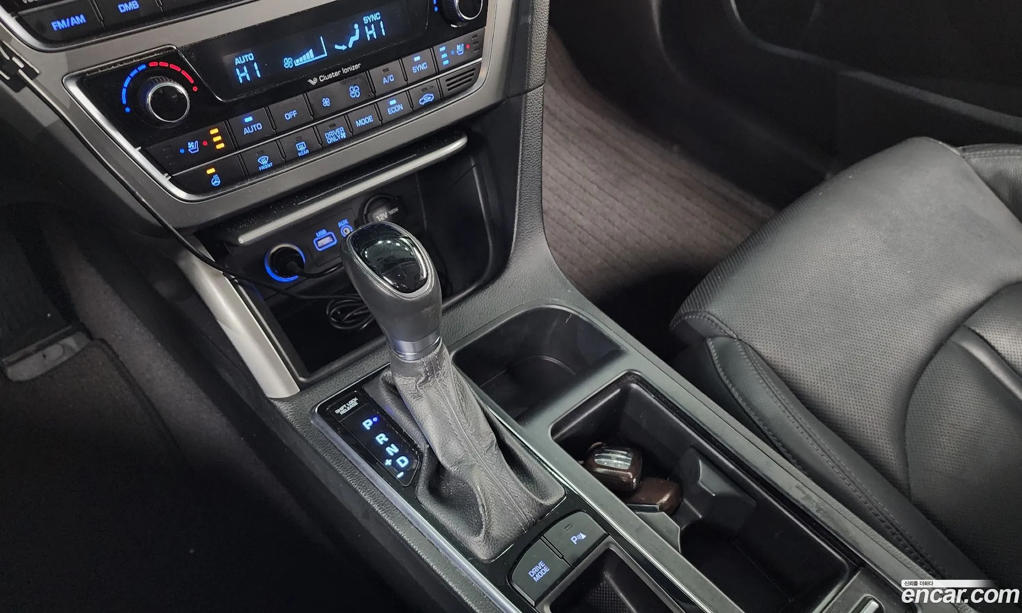 Hyundai LF Sonata Hybrid 2016 — 11