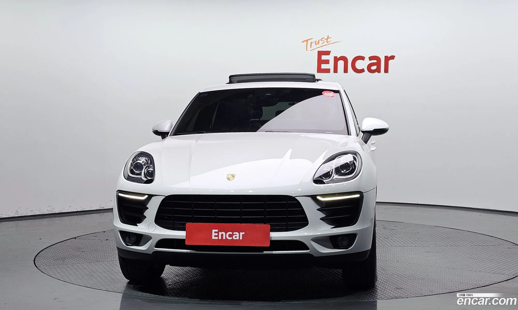 Porsche Macan 2017 WP1AD295XHLB70720 — 9