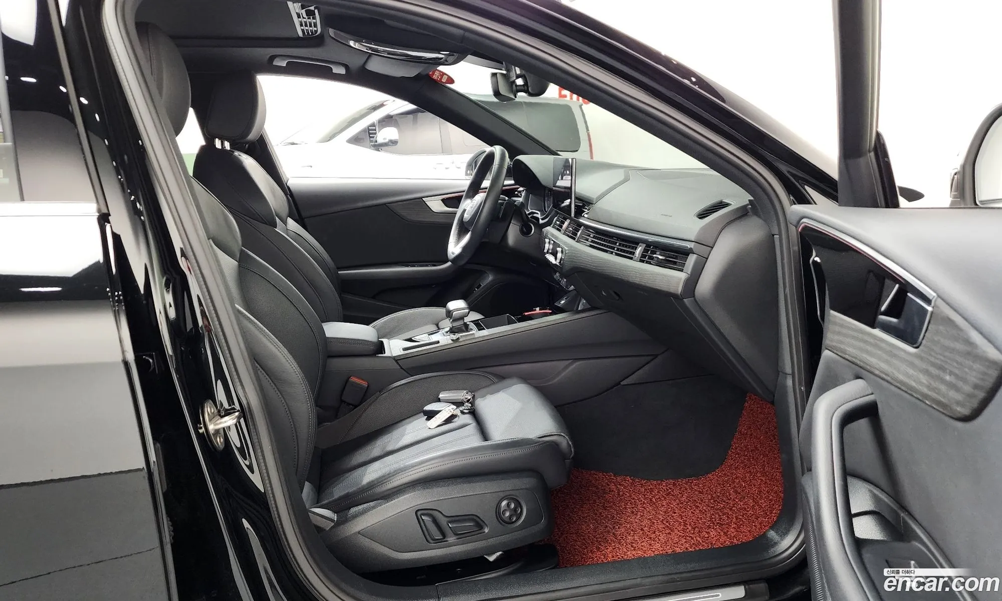 Audi A4 2023 — 12