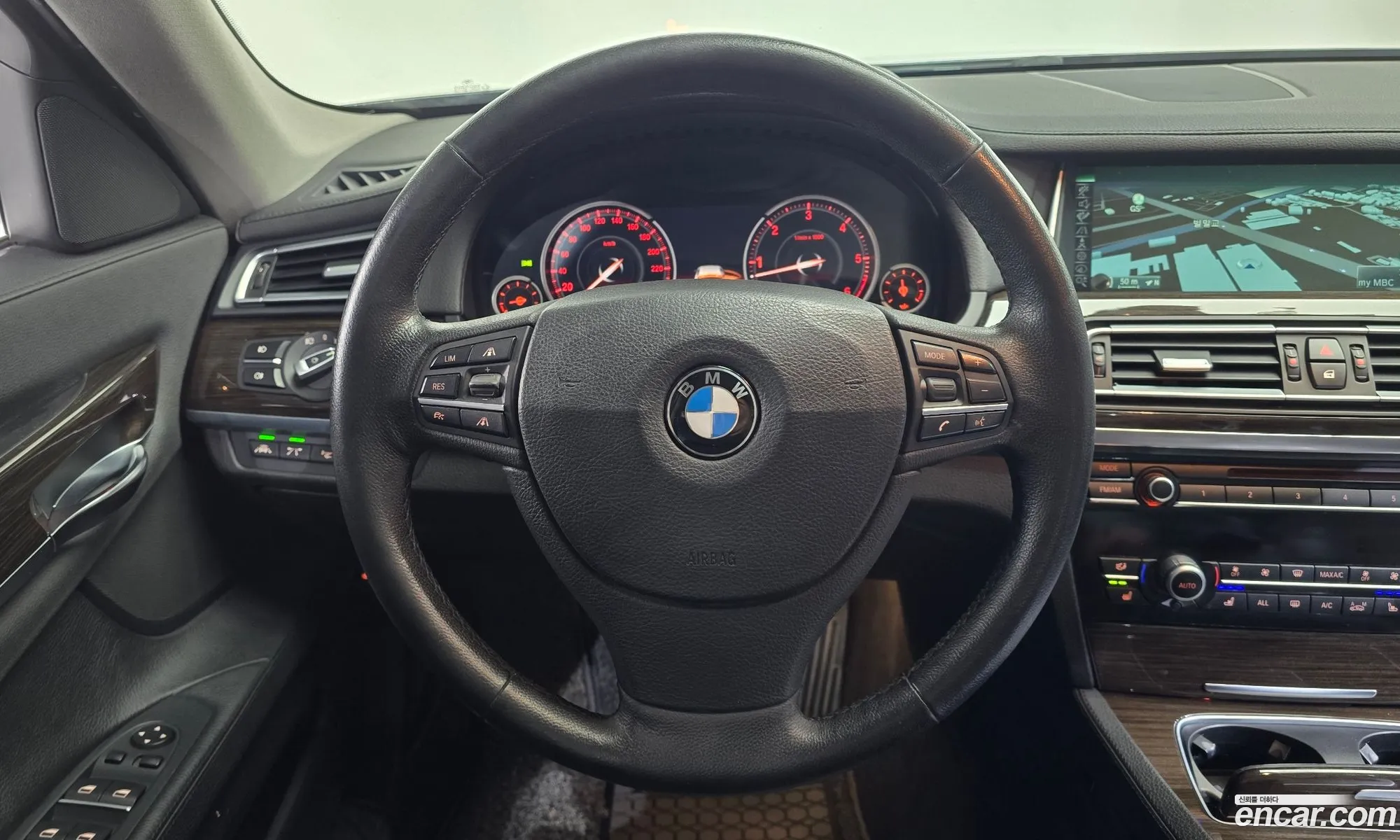 BMW 7 Series 2012 WBAYG4106DDE81083 — 4