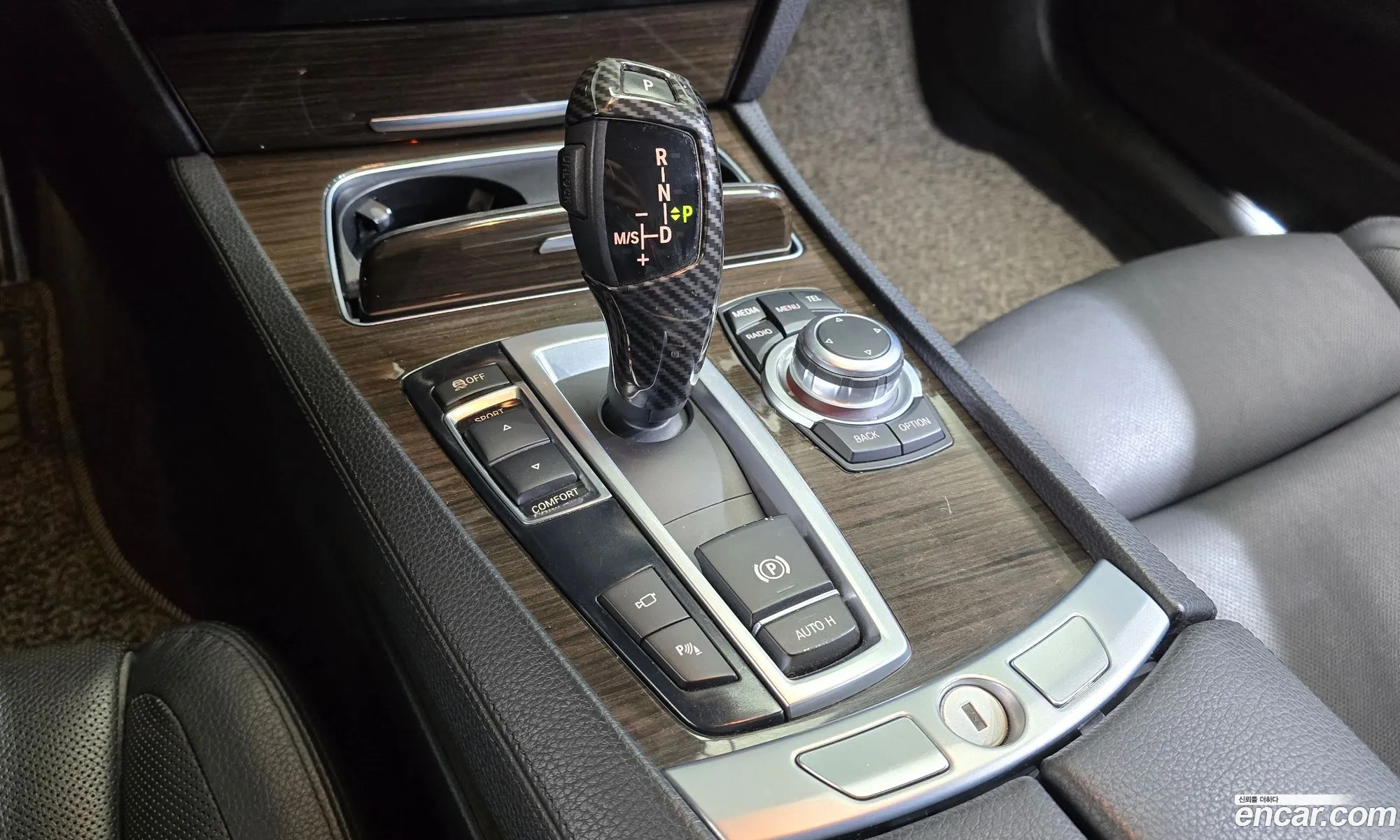 BMW 7 Series 2012 WBAYG4106DDE81083 — 3