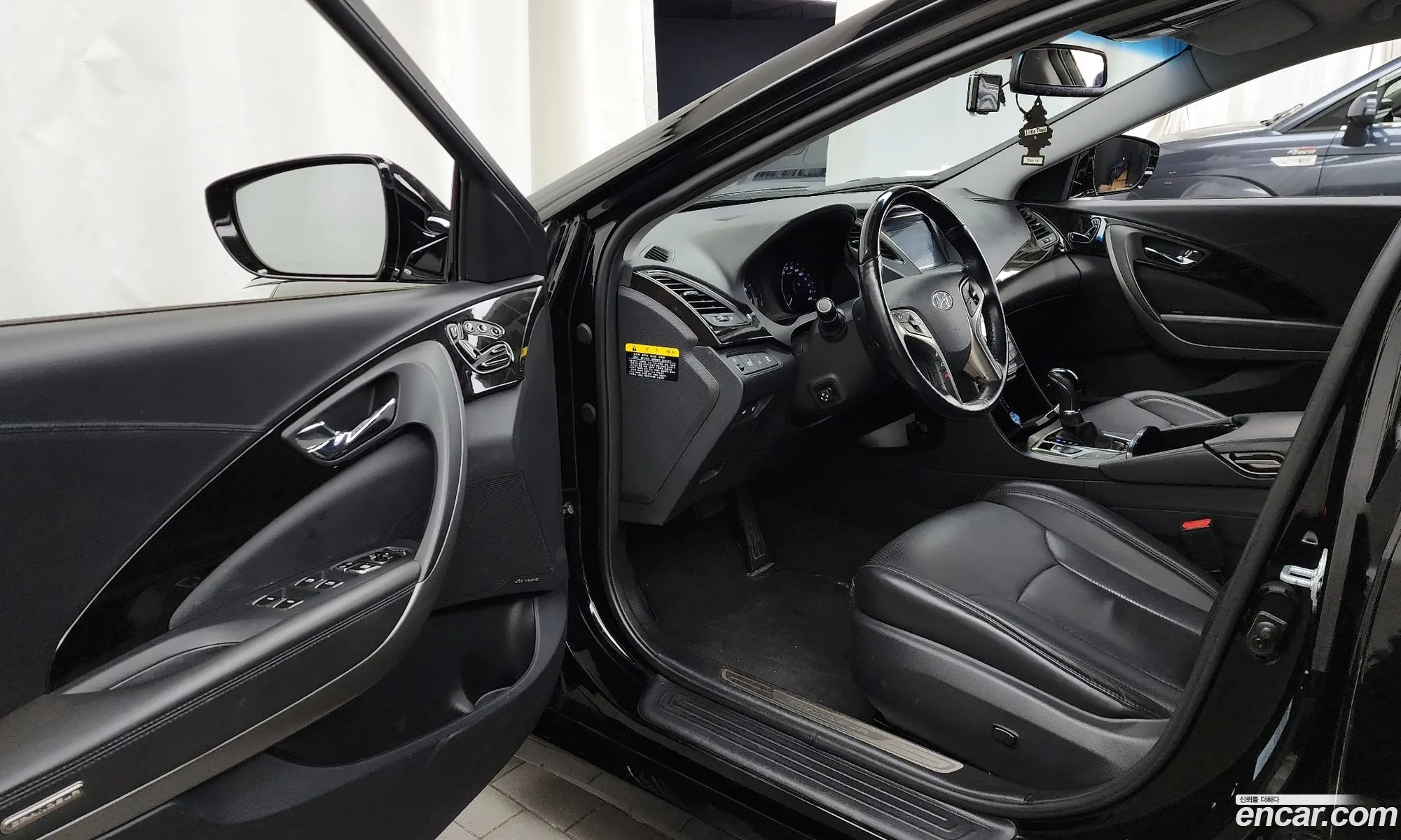 Hyundai Grandeur HG 2014 — 12