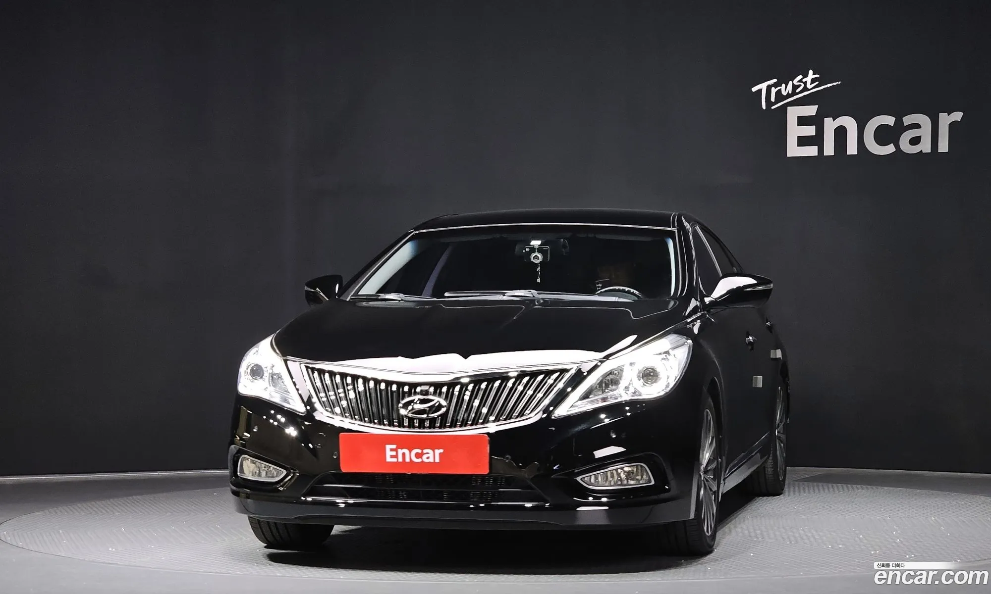 Hyundai Grandeur HG 2014 — 19