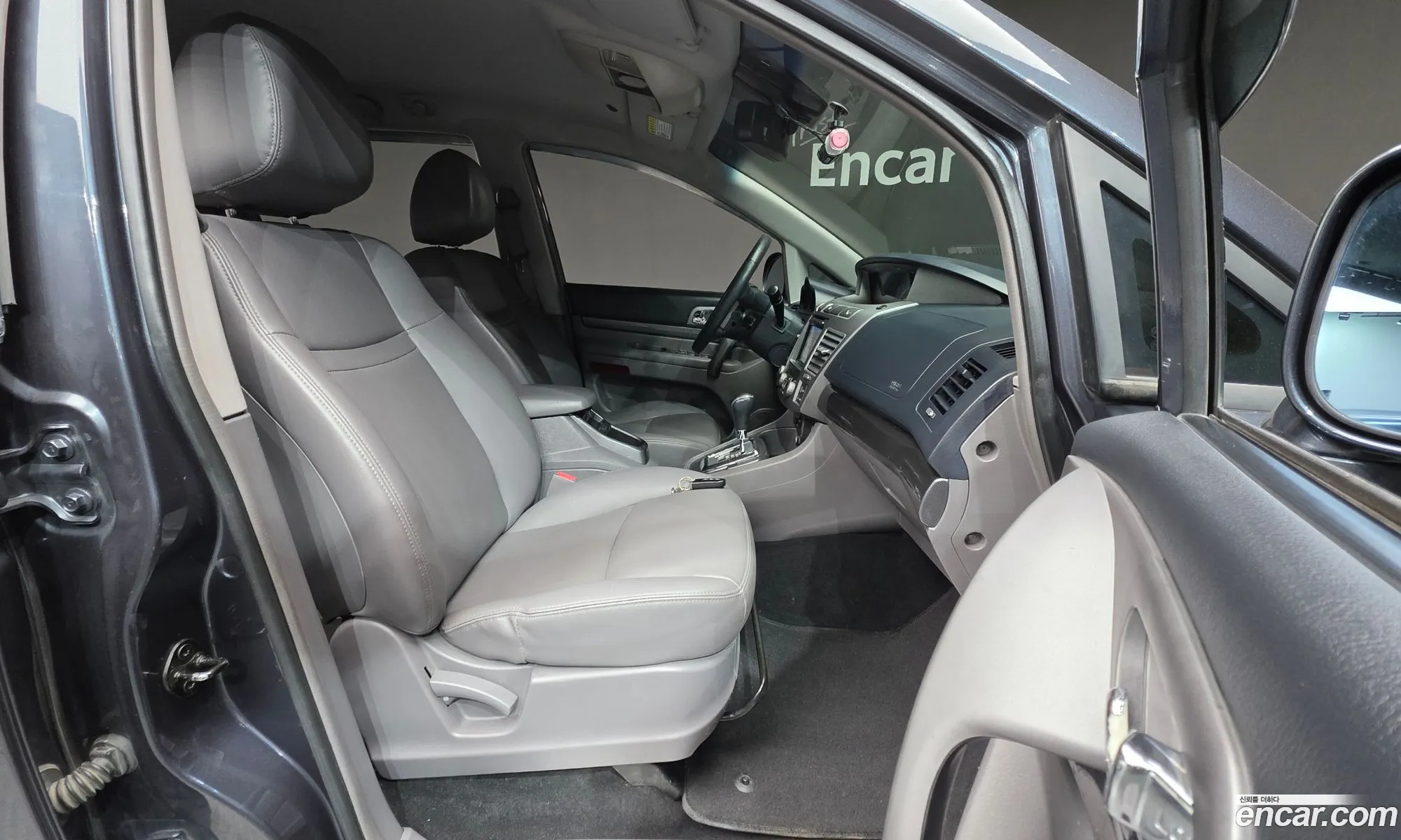 KG Mobility (SsangYong) Korando Turismo 2014 — 12