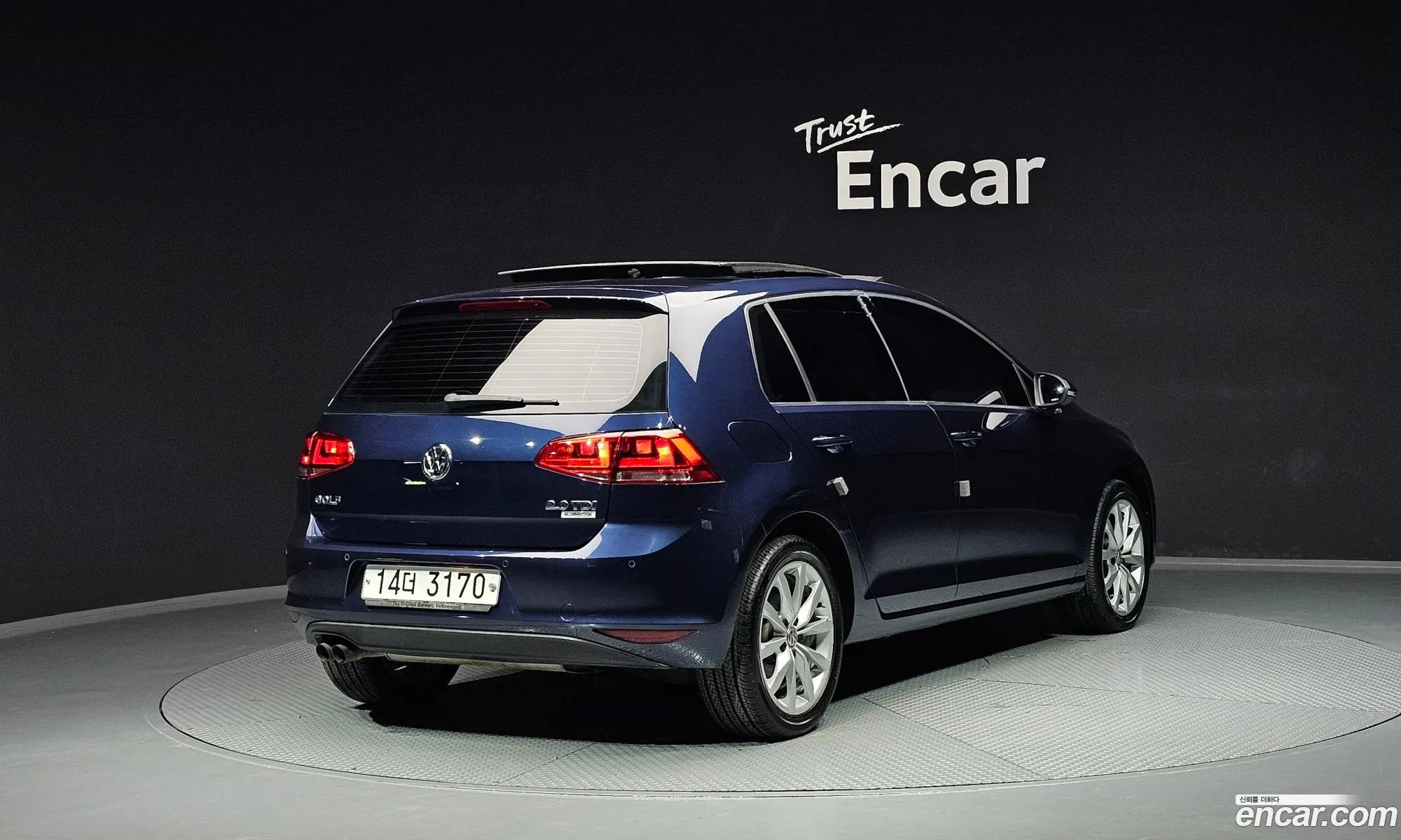 Volkswagen Golf 7th Gen 2014 — 2