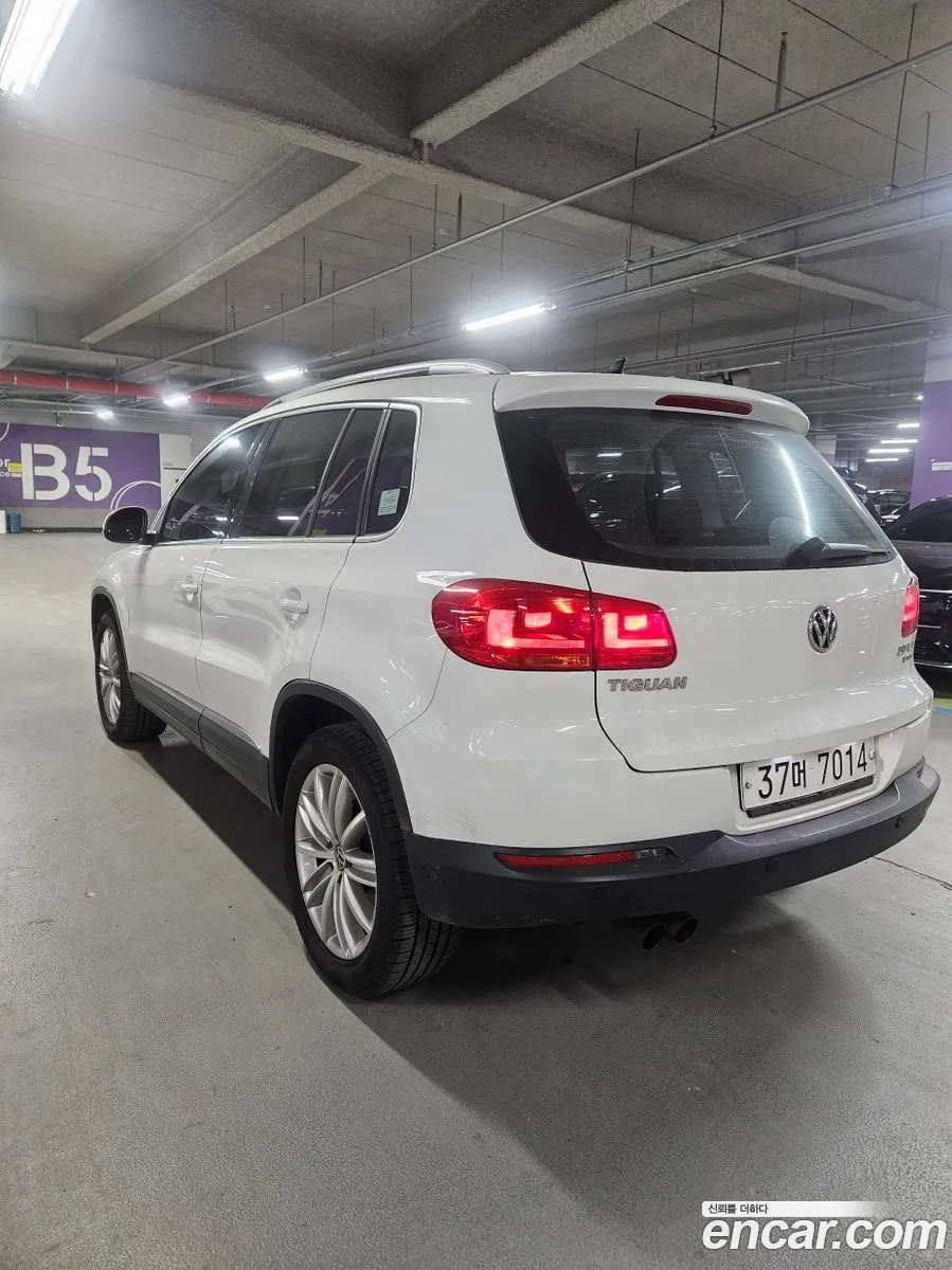 Volkswagen Tiguan 2015 — 16
