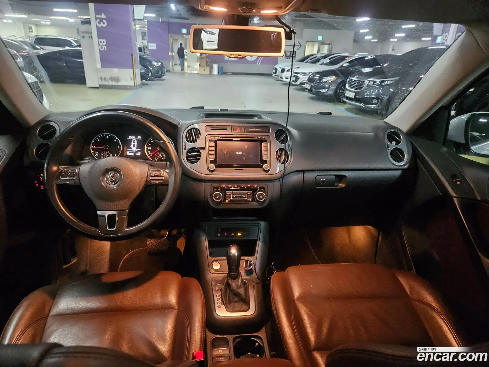 Volkswagen Tiguan 2015 — 8