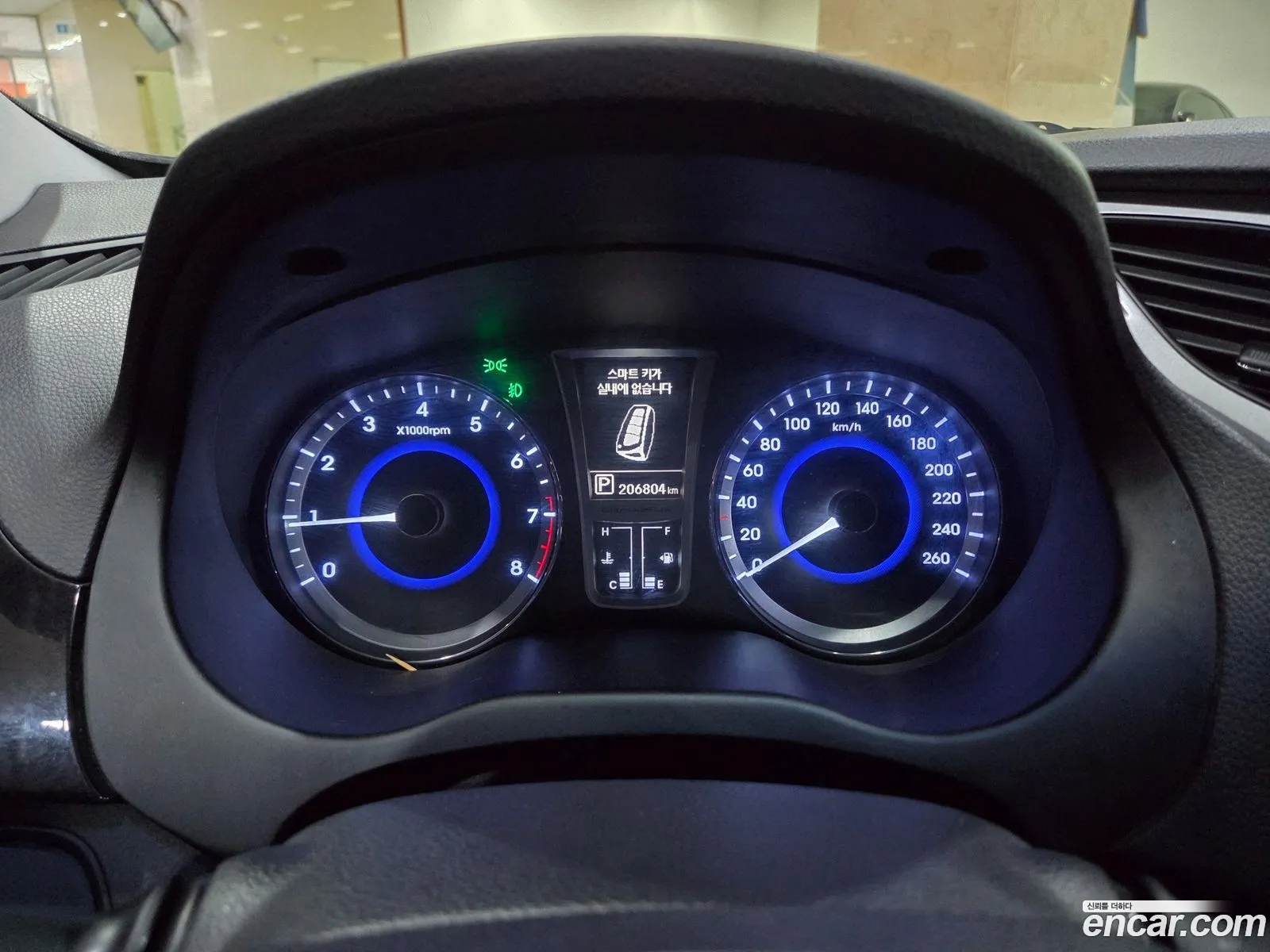 Hyundai Grandeur HG 2014 — 17