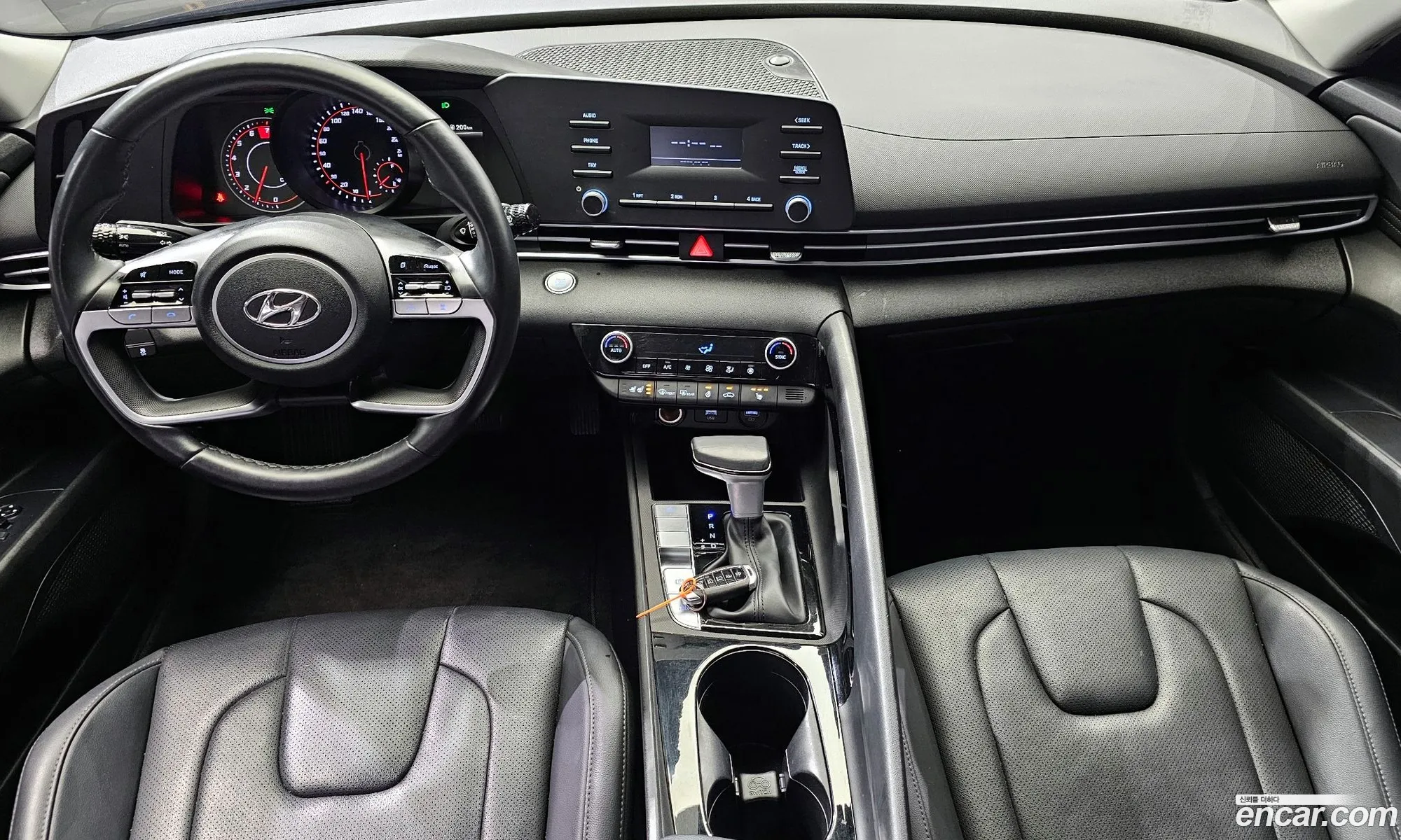 Hyundai Elantra 2020 — 11