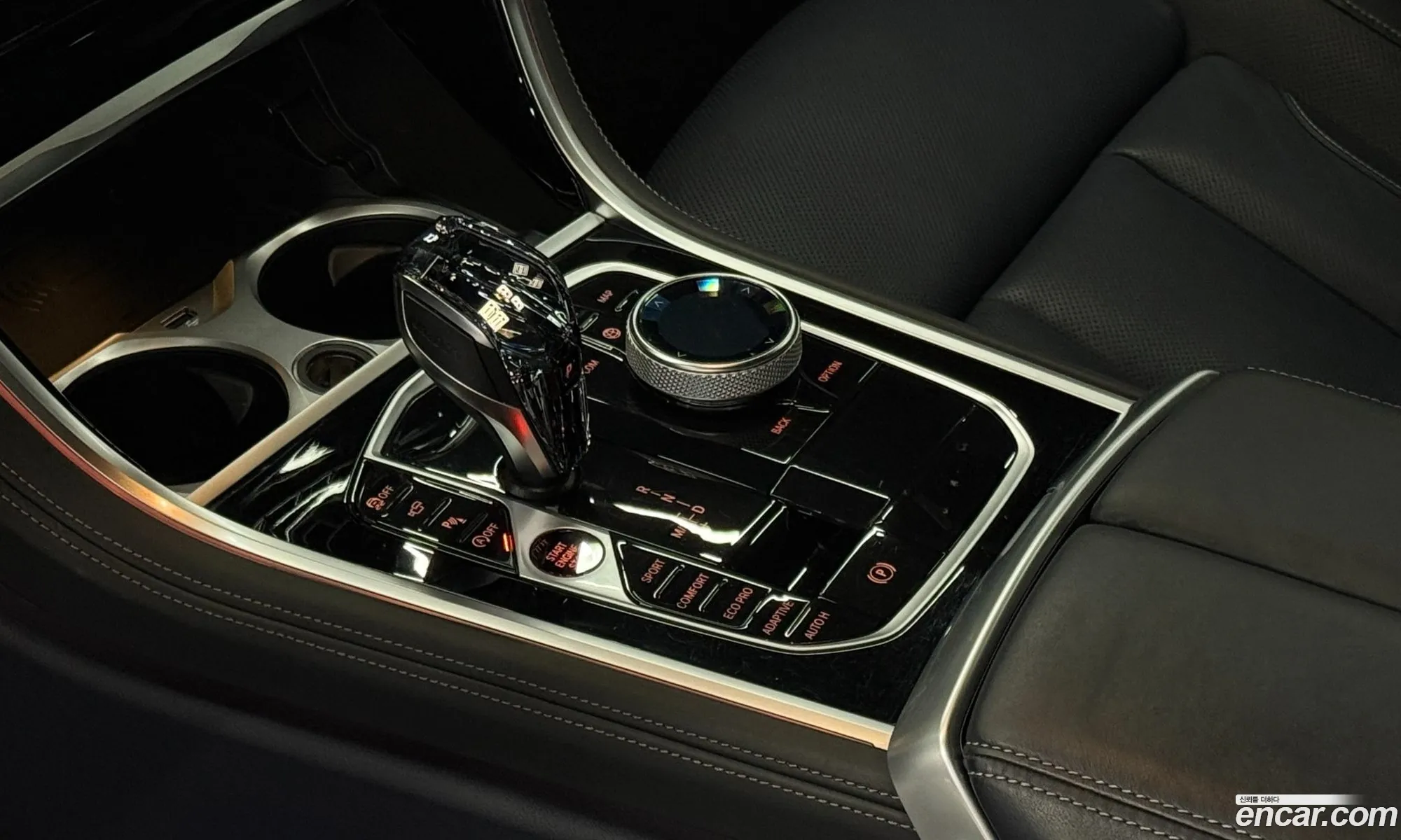 BMW 8 Series 2024 — 12