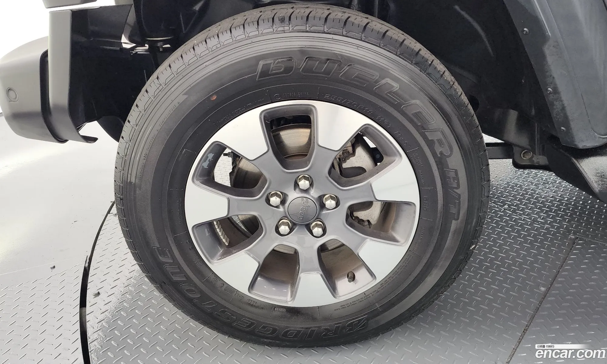 Jeep Wrangler 2022 — 4
