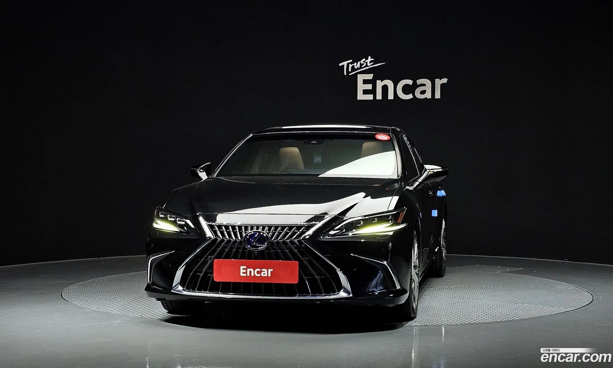 Lexus ES300h 7th Gen 2022 JTHBA1C19N2011525 — 4
