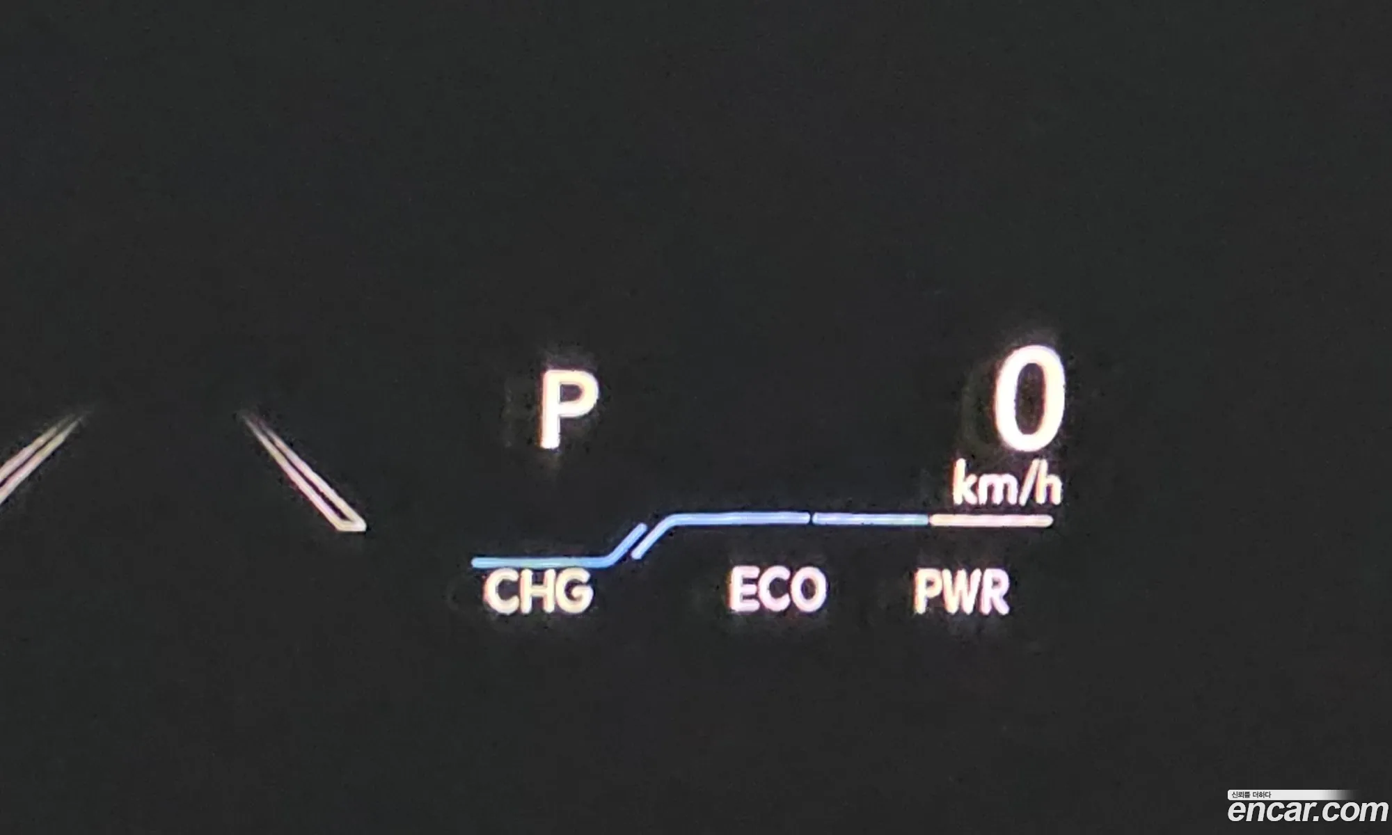 Lexus ES300h 7th Gen 2022 JTHBA1C19N2011525 — 3