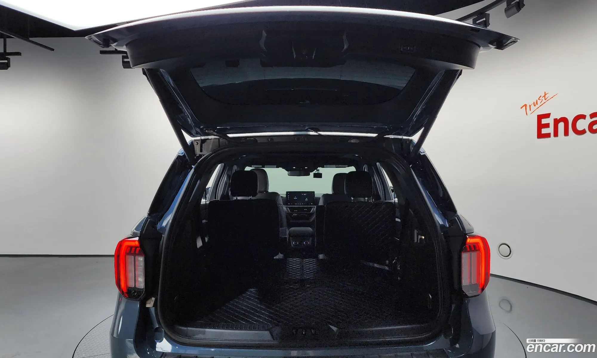 Ford Explorer 6th Gen 2025 1FMUK8KH8SGB63370 — 4