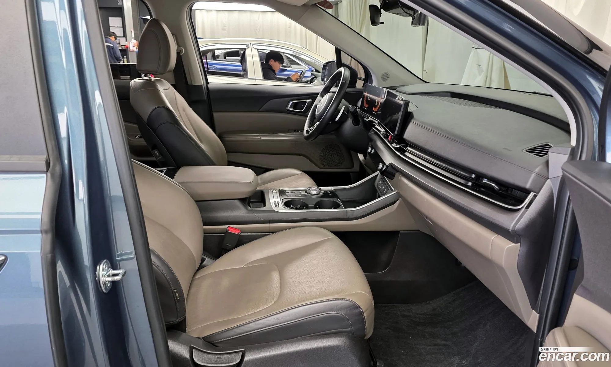 Kia Carnival 2024 — 16