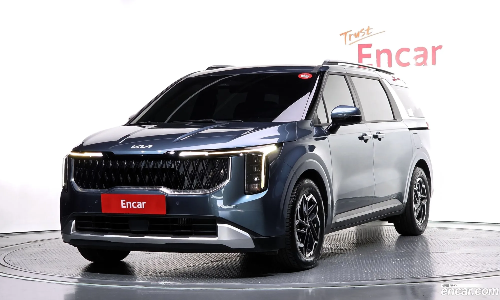 Kia Carnival 2024 — 18