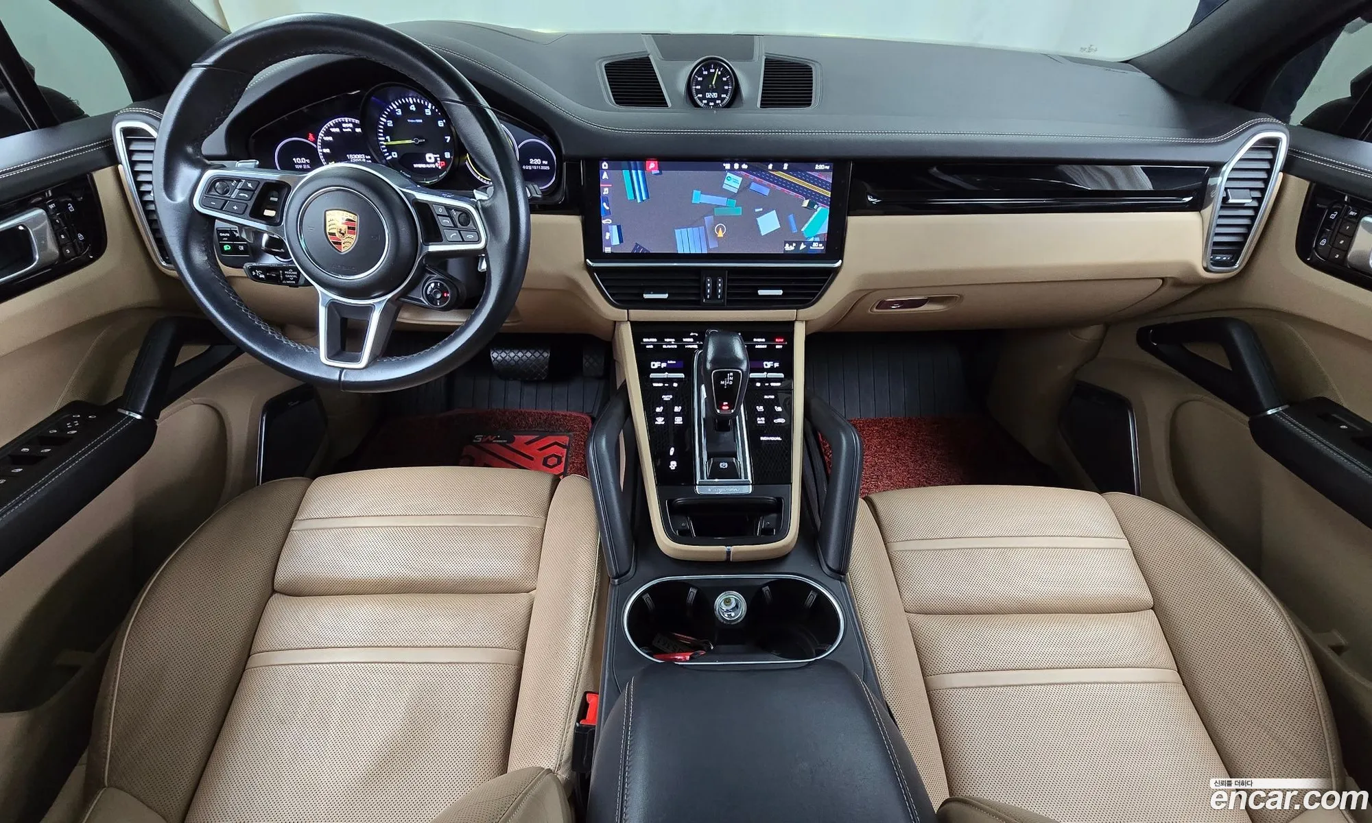 Porsche Cayenne 2020 — 18