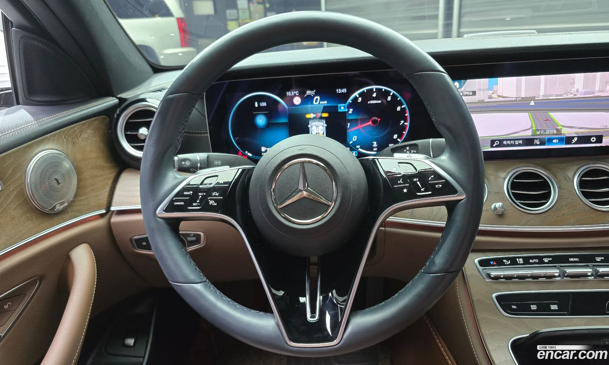 Mercedes-Benz E-Class W213 2022 — 4