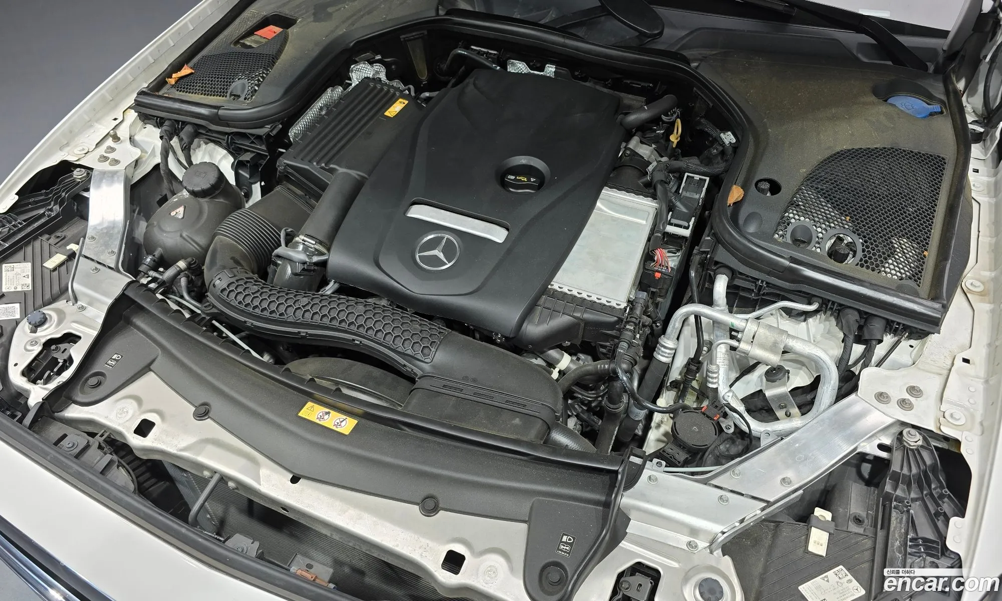 Mercedes-Benz E-Class W213 2022 — 17