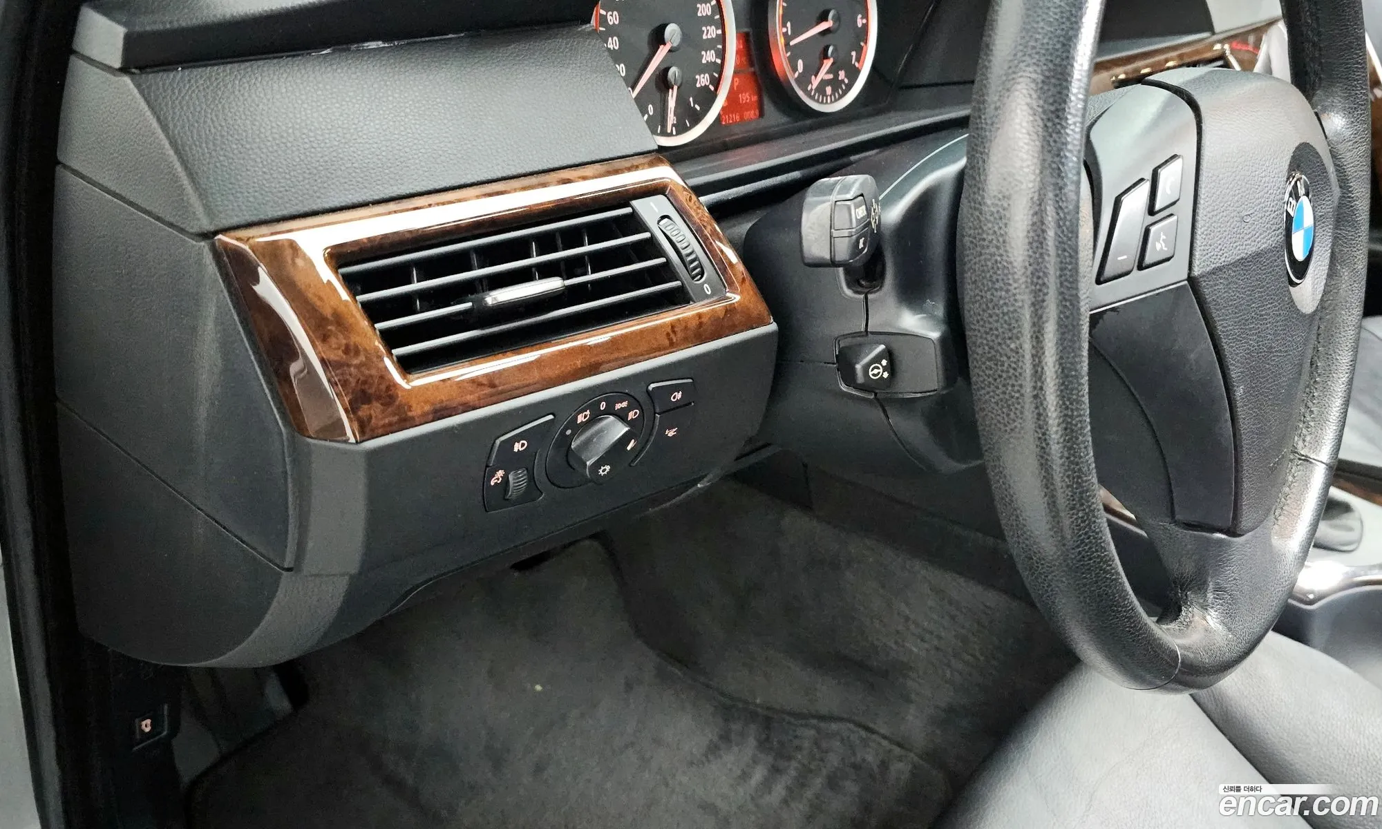 BMW 5 Series 2007 WBANE31047B957508 — 14