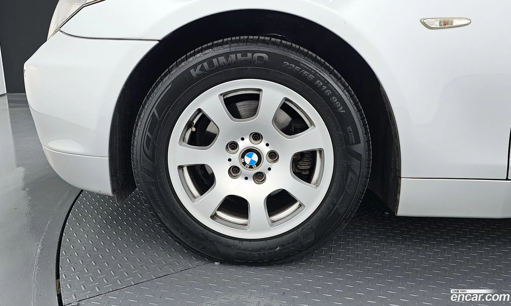 BMW 5 Series 2007 WBANE31047B957508 — 2