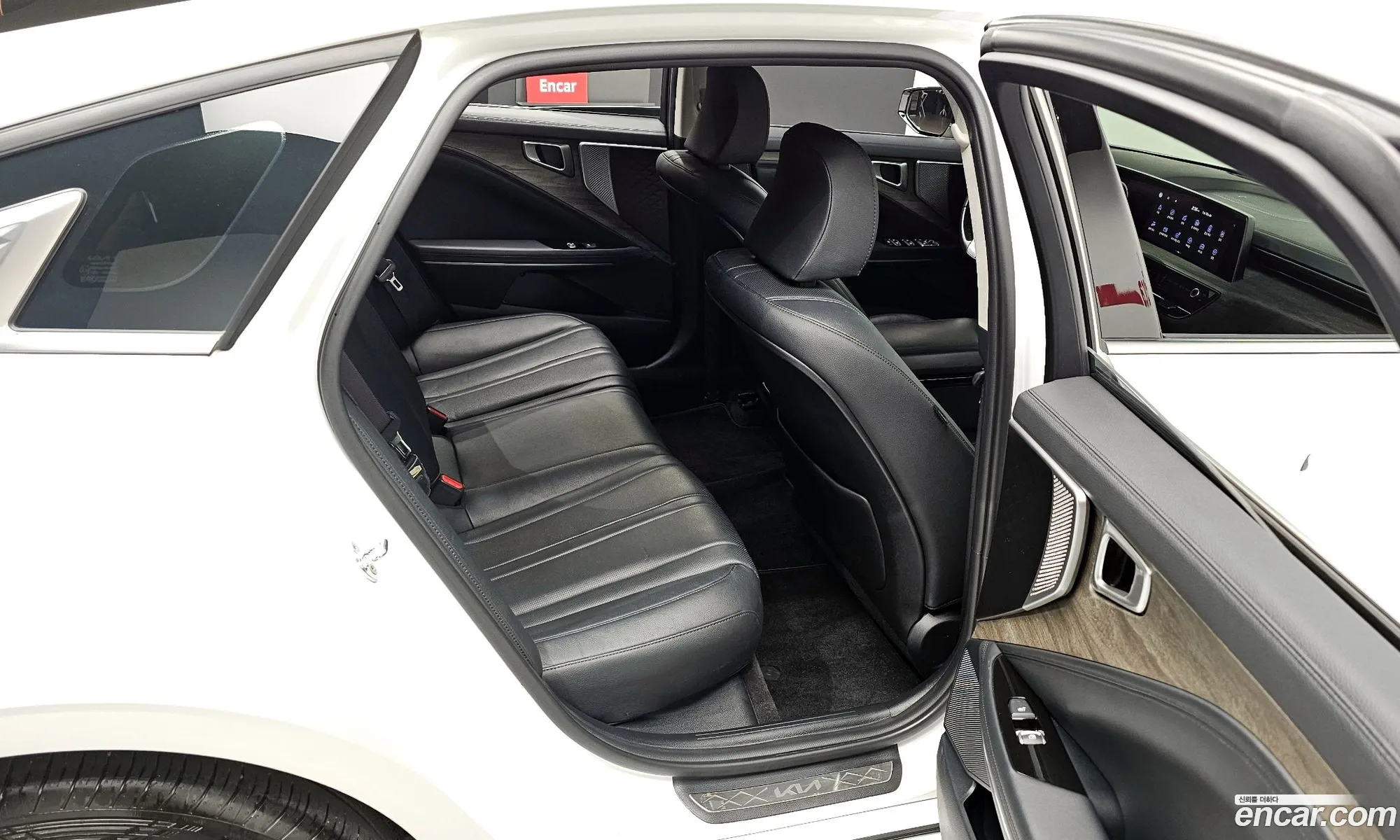 Kia K8 2022 — 13