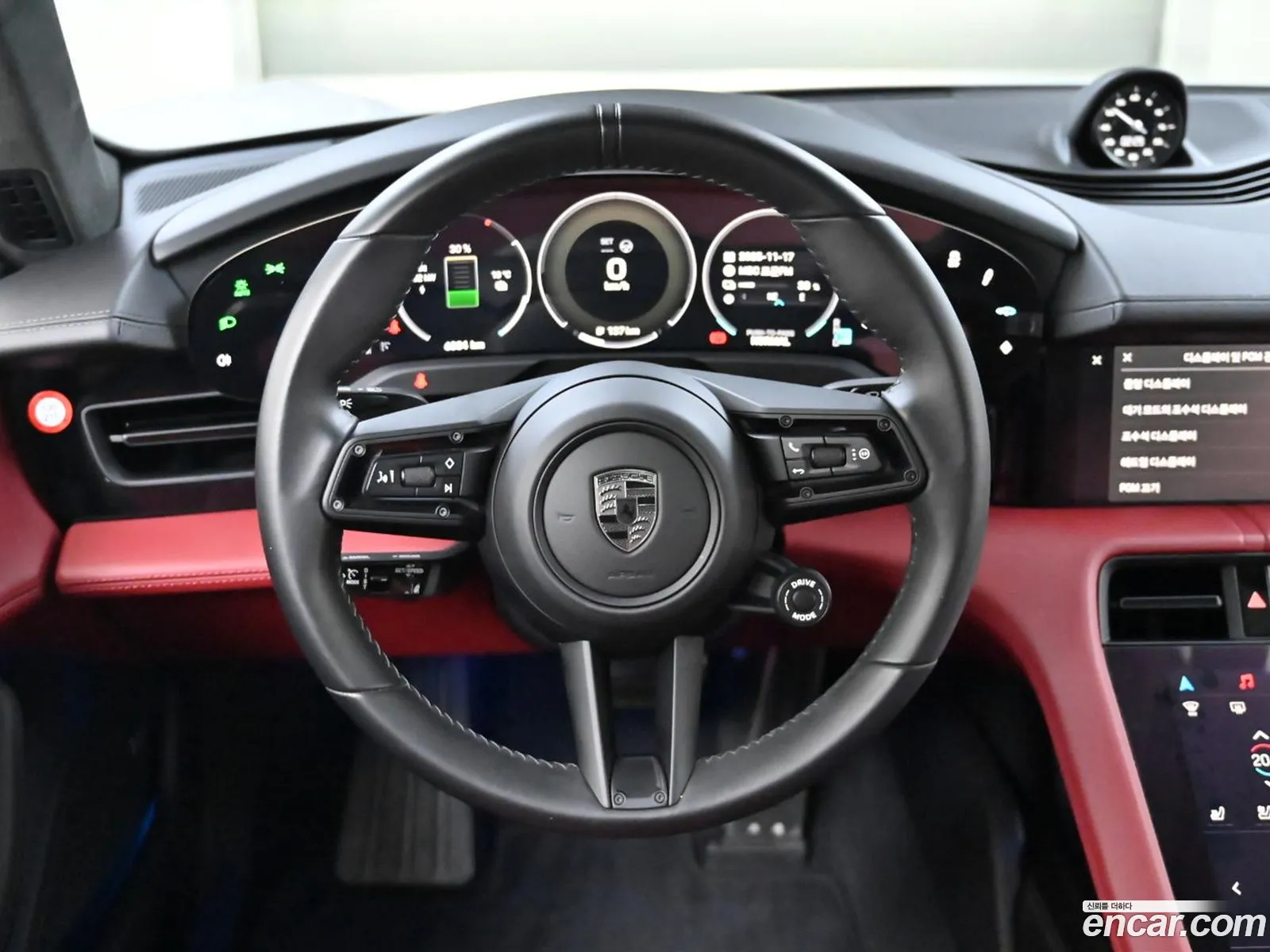 Porsche Taycan 2025 — 7