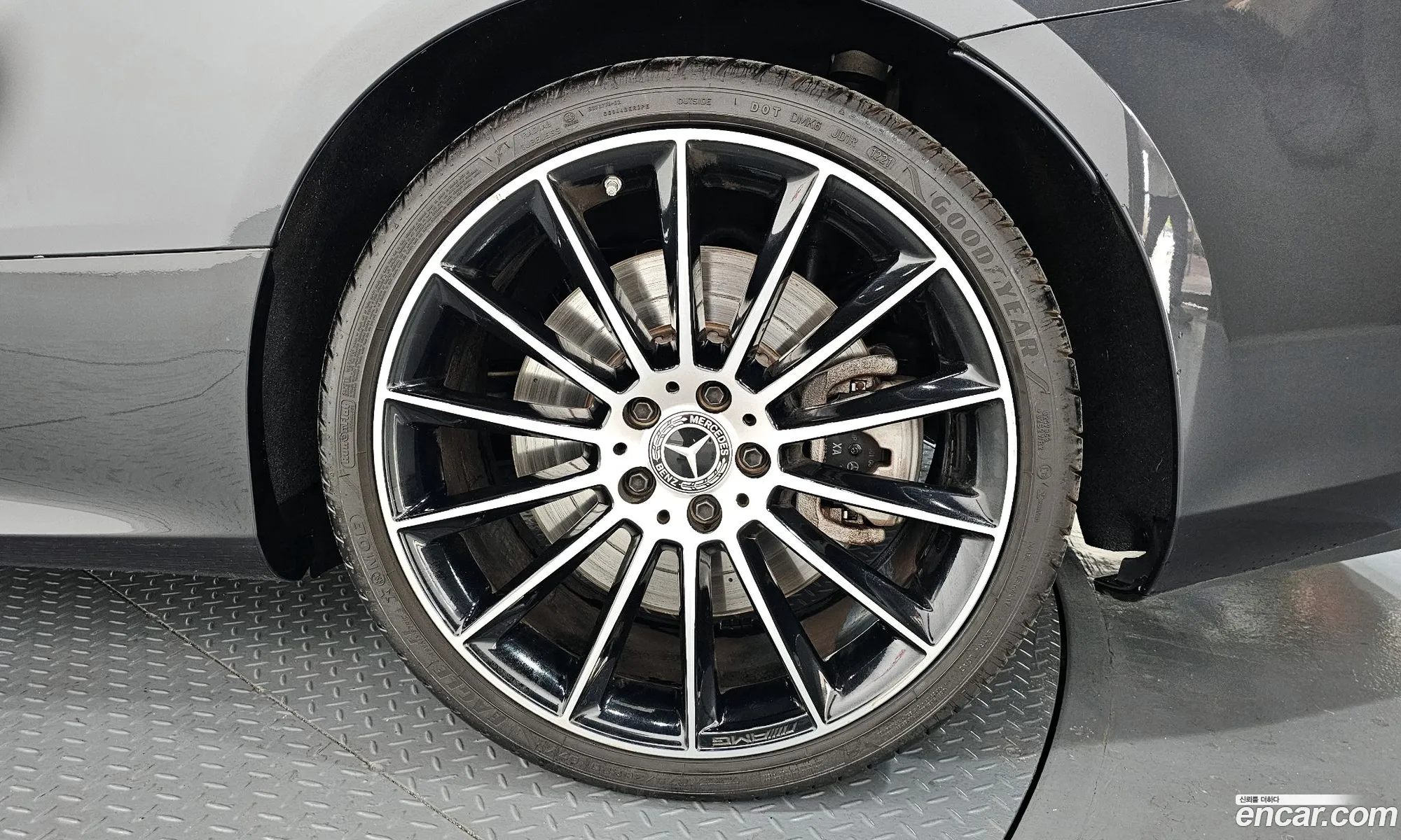 Mercedes-Benz E-Class W213 2021 — 27