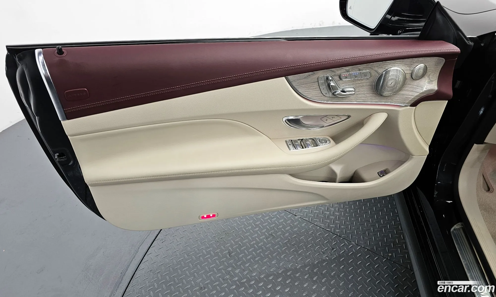 Mercedes-Benz E-Class W213 2021 — 25