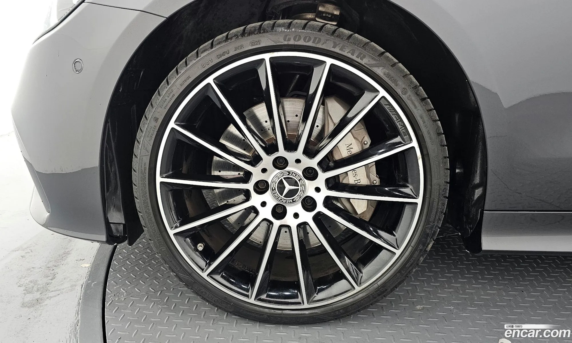 Mercedes-Benz E-Class W213 2021 — 17