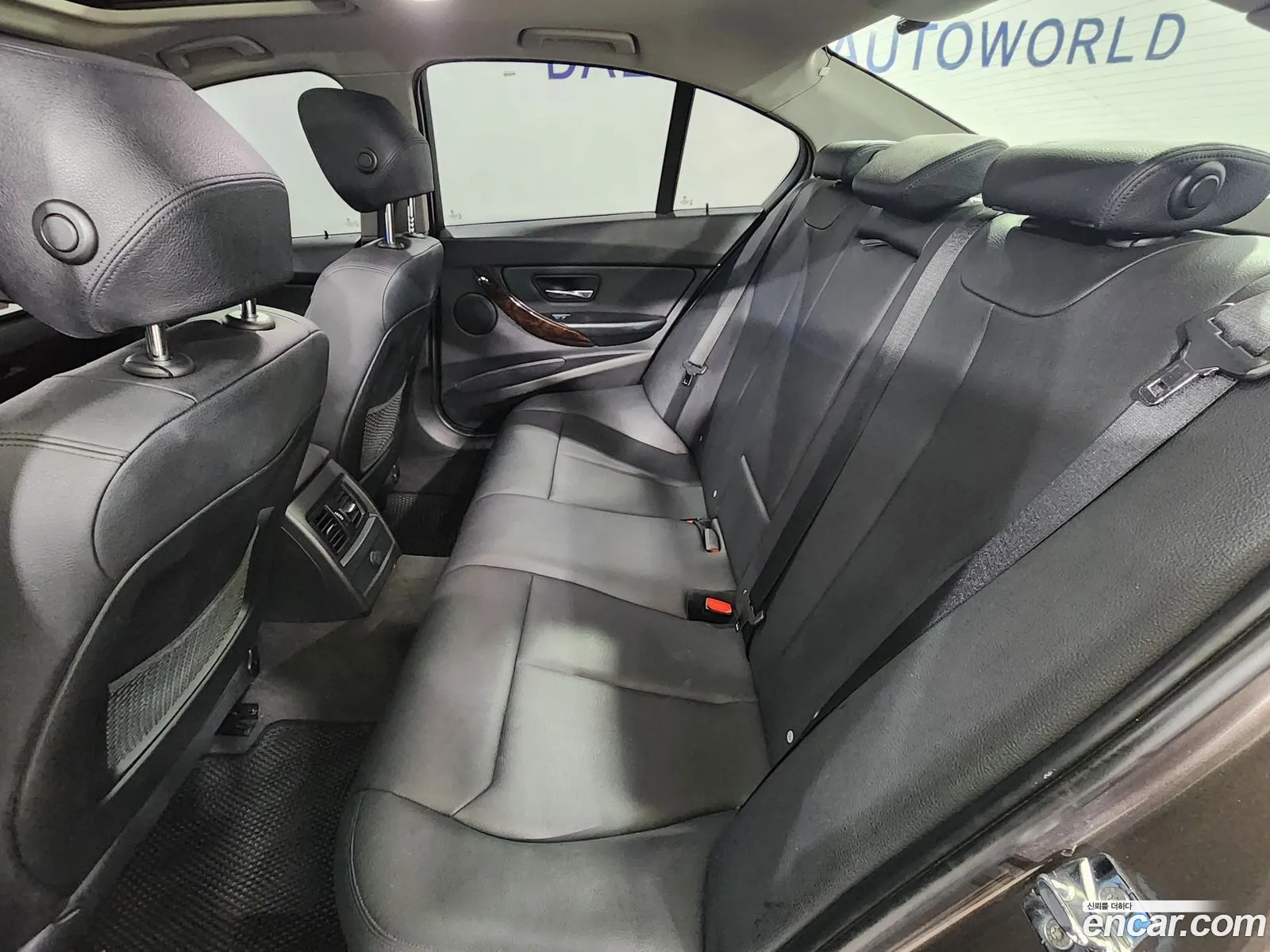 BMW 3 Series 2012 — 5