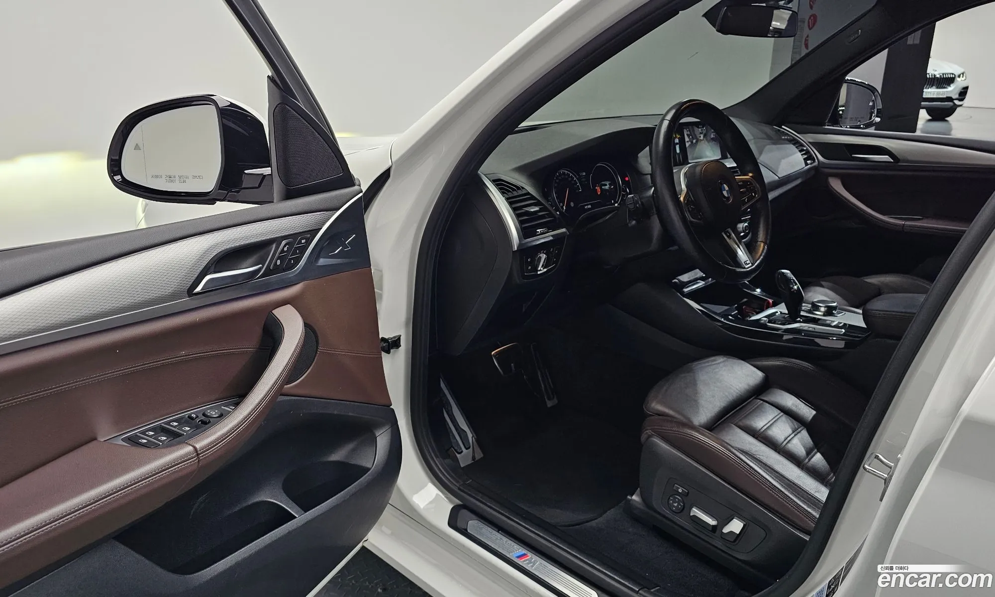 BMW X3 2018 WBATX3107JLB97726 — 10
