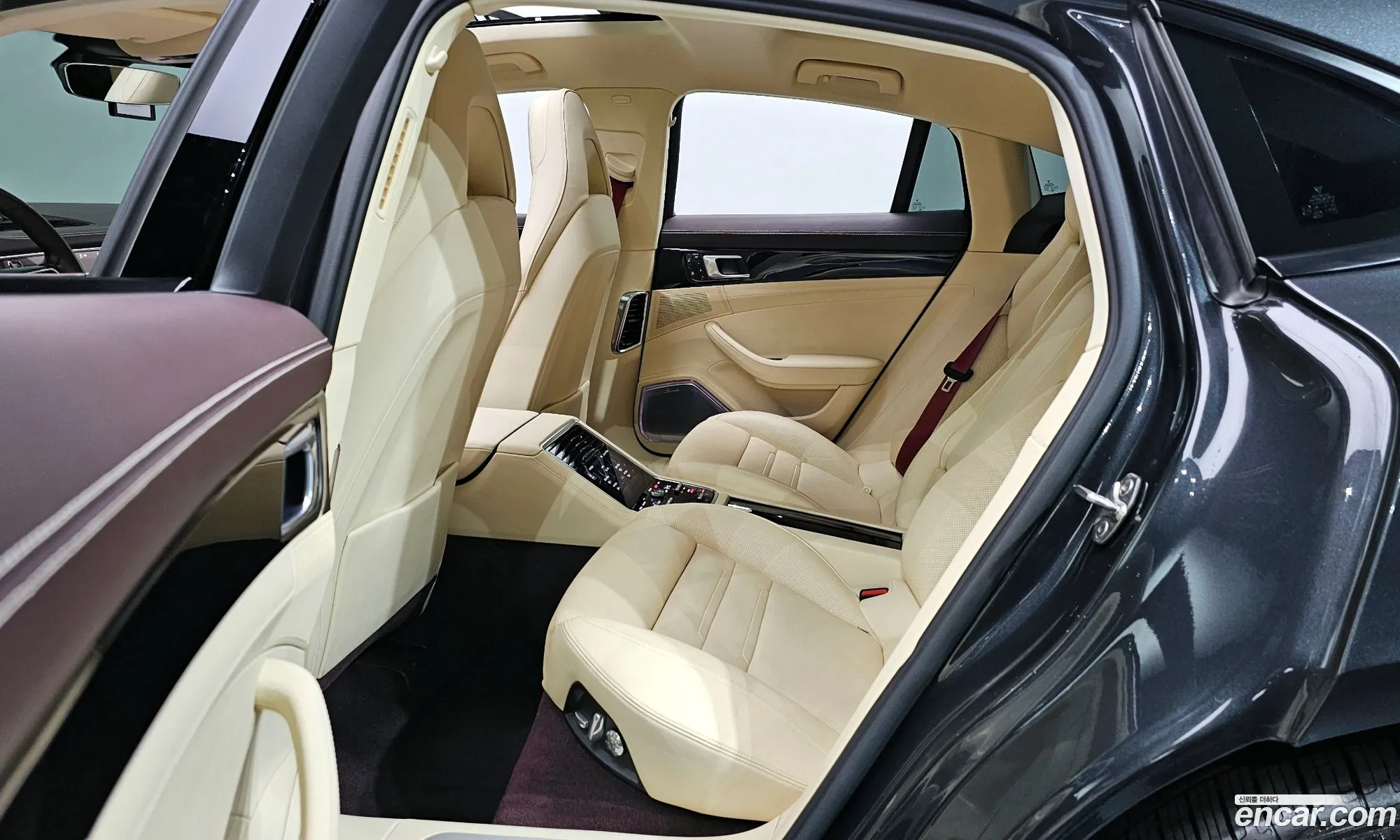 Porsche Panamera 2021 WP0AJ2976ML113470 — 16