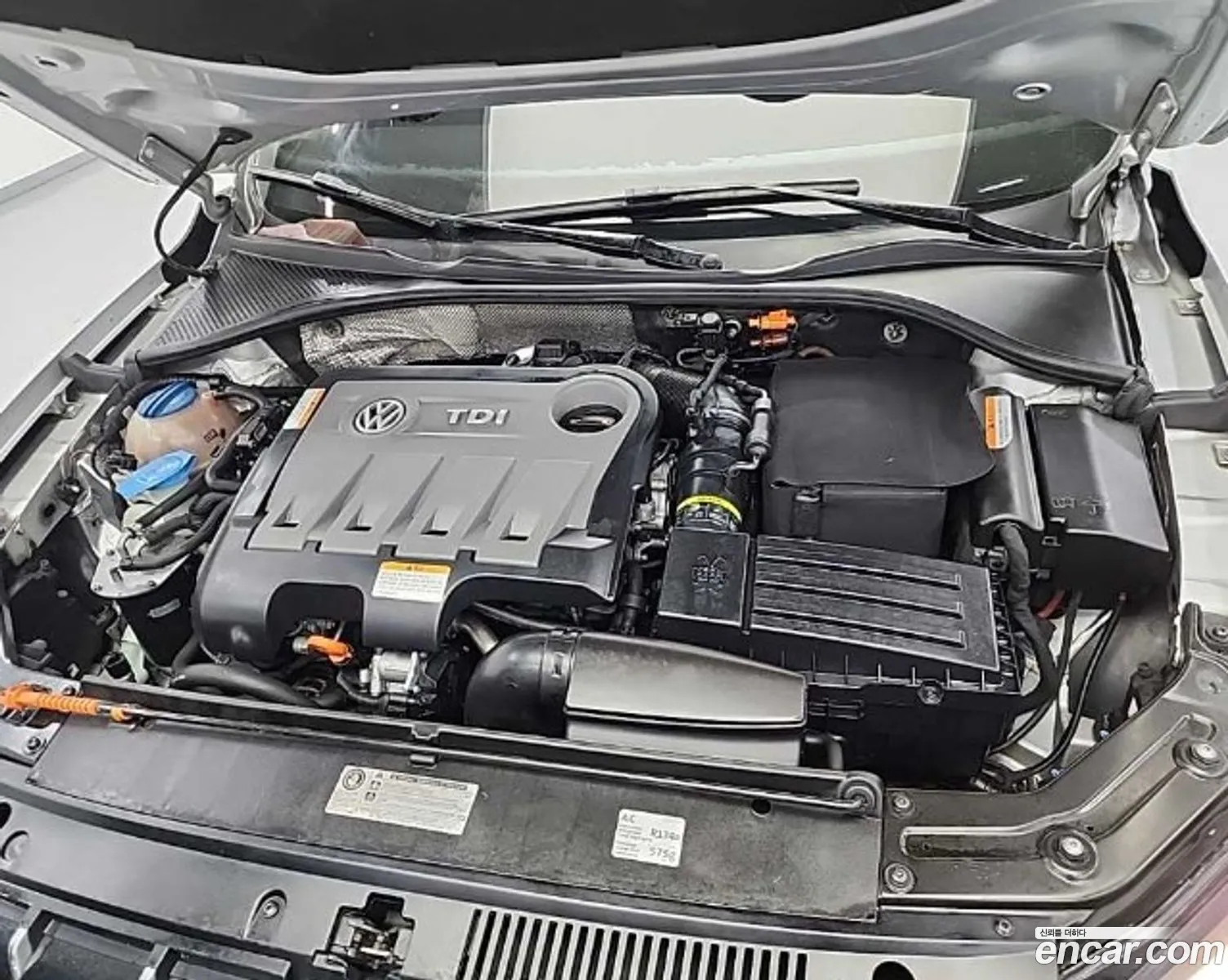 Volkswagen Passat 2013 — 19