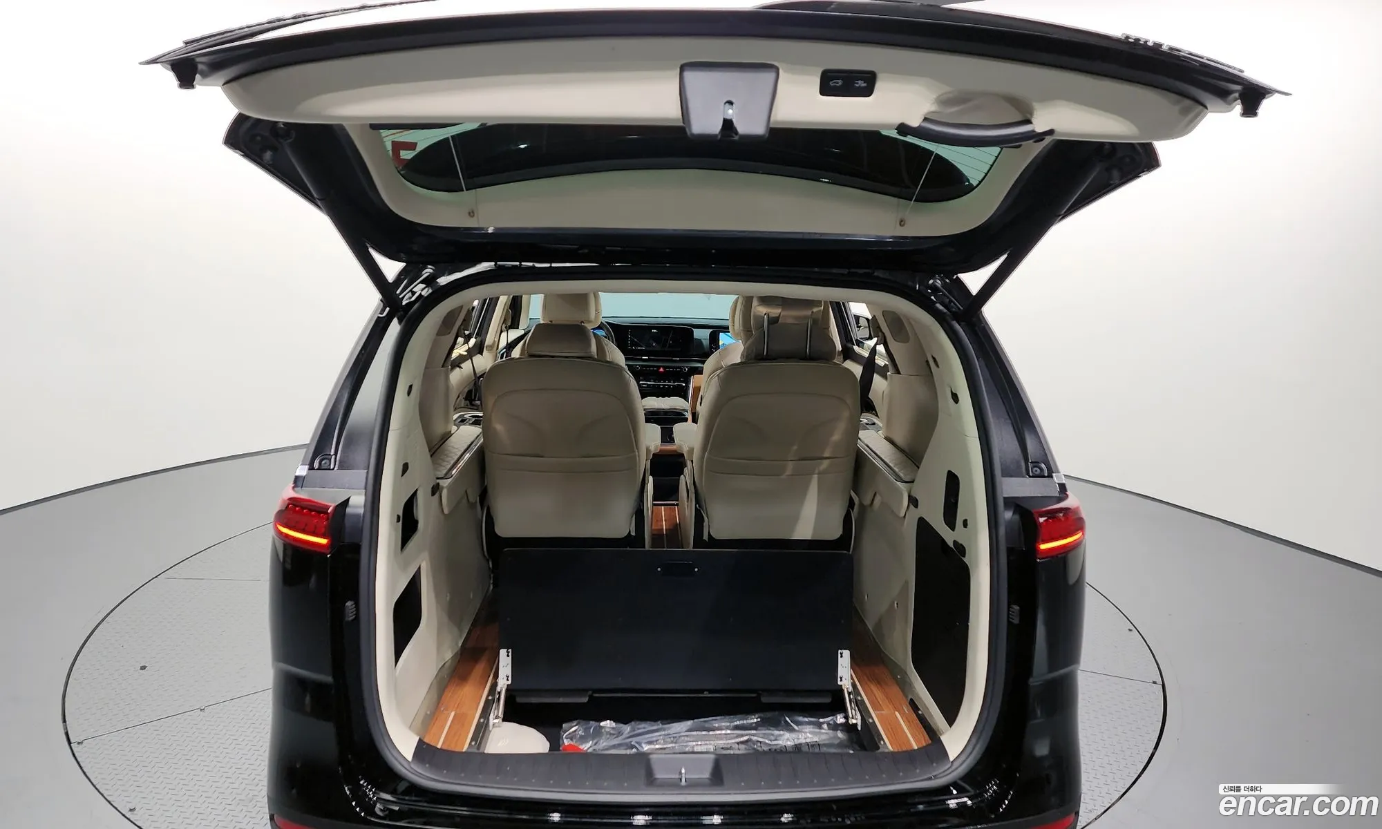 Kia Carnival 2021 KNANE813BMS114944 — 19