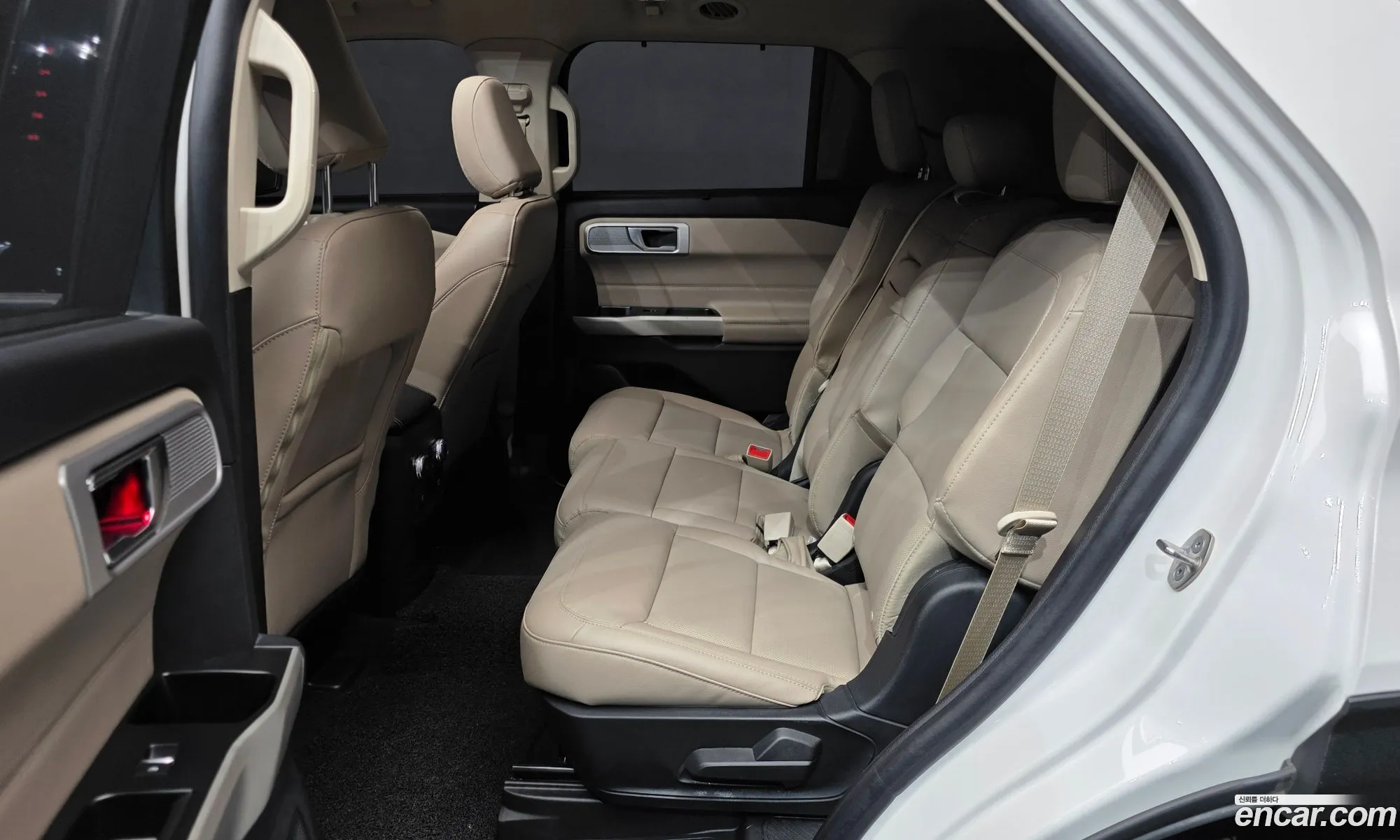 Ford Explorer 6th Gen 2021 1FMSK8FH0MGC03056 — 11