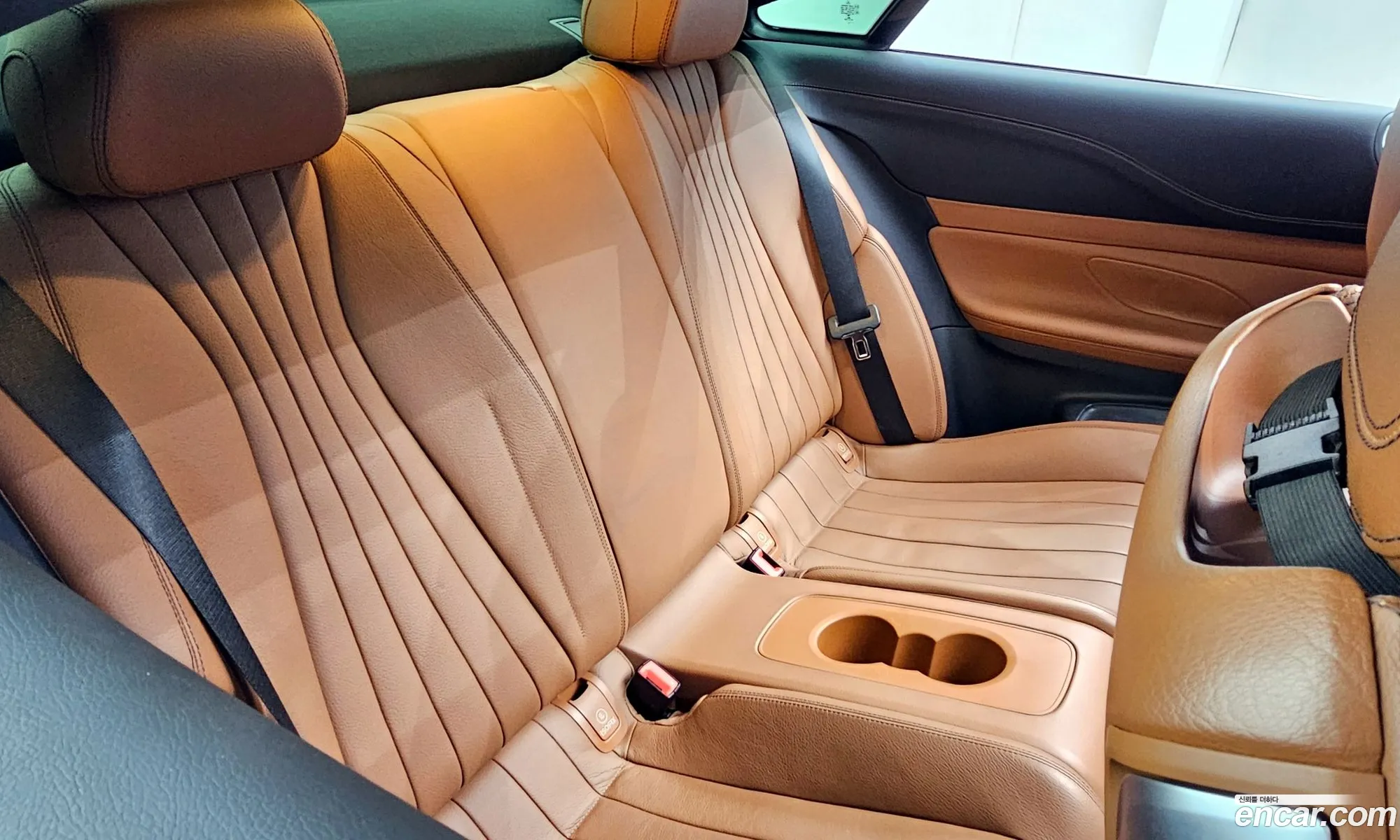 Mercedes-Benz E-Class W213 2018 WDD1J1EB8KF073320 — 3