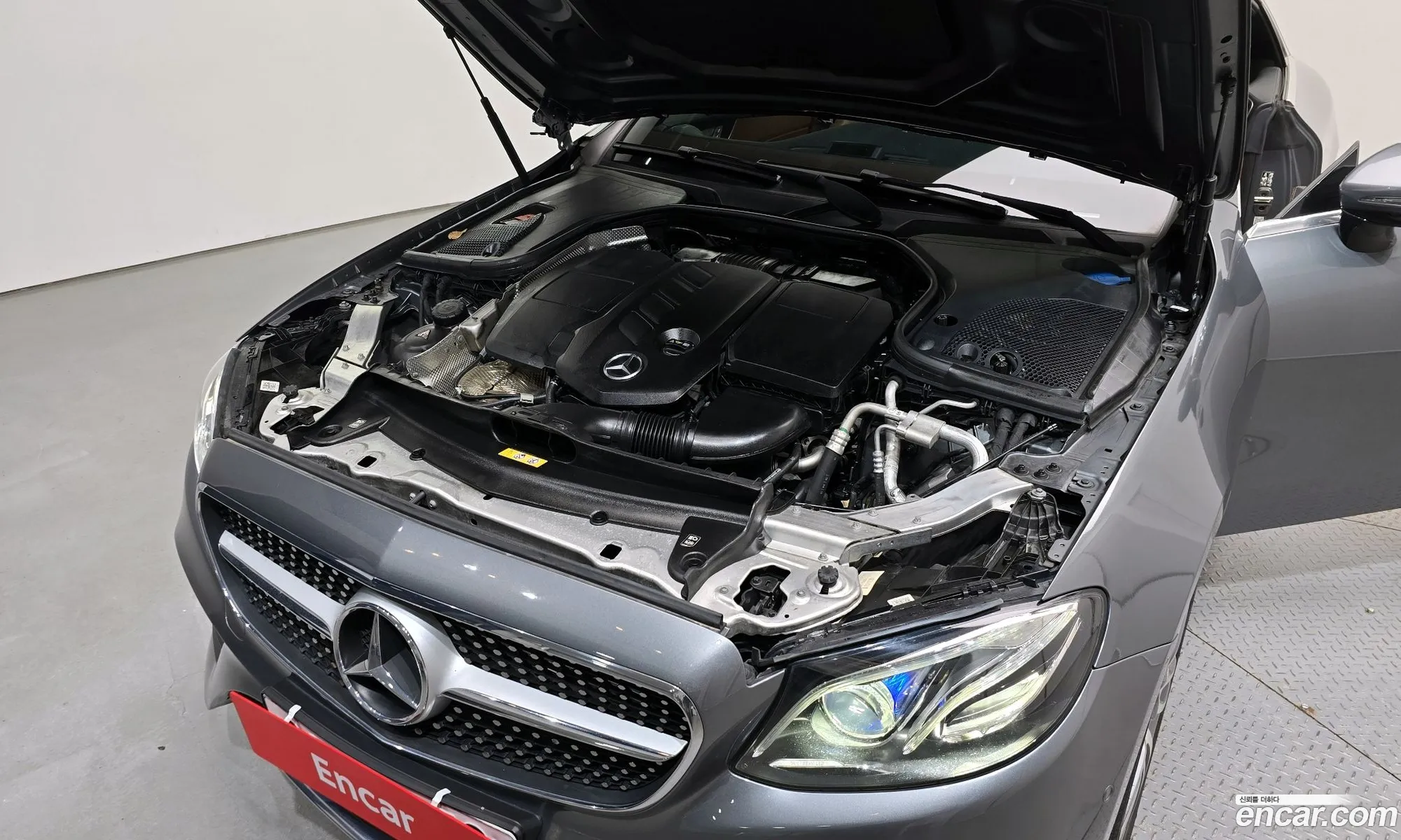 Mercedes-Benz E-Class W213 2018 WDD1J1EB8KF073320 — 10