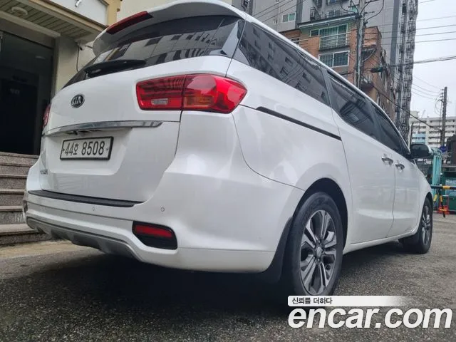 Kia Carnival 2018 — 3