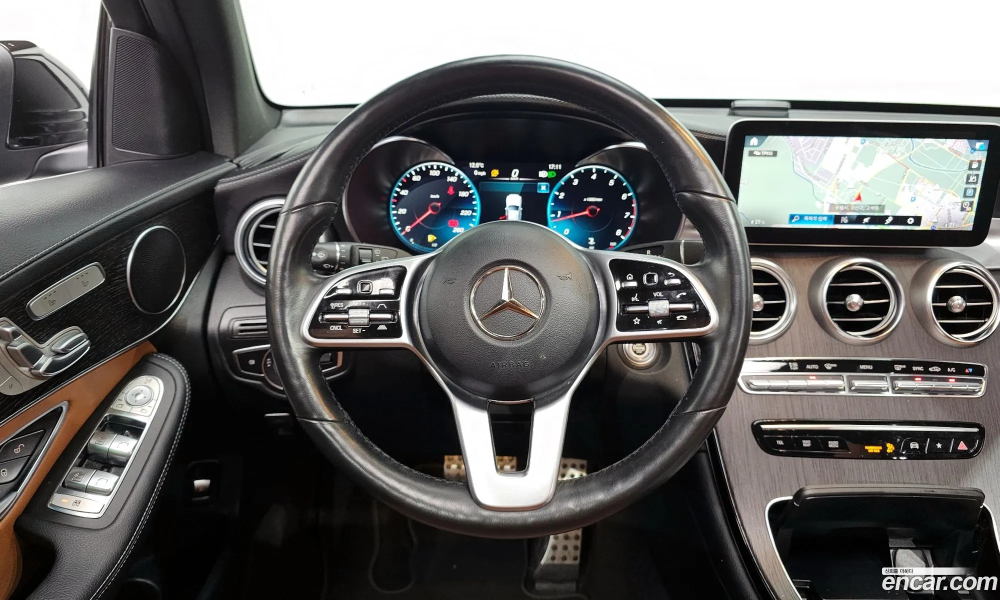 Mercedes-Benz GLC-Class X253 2022 — 12