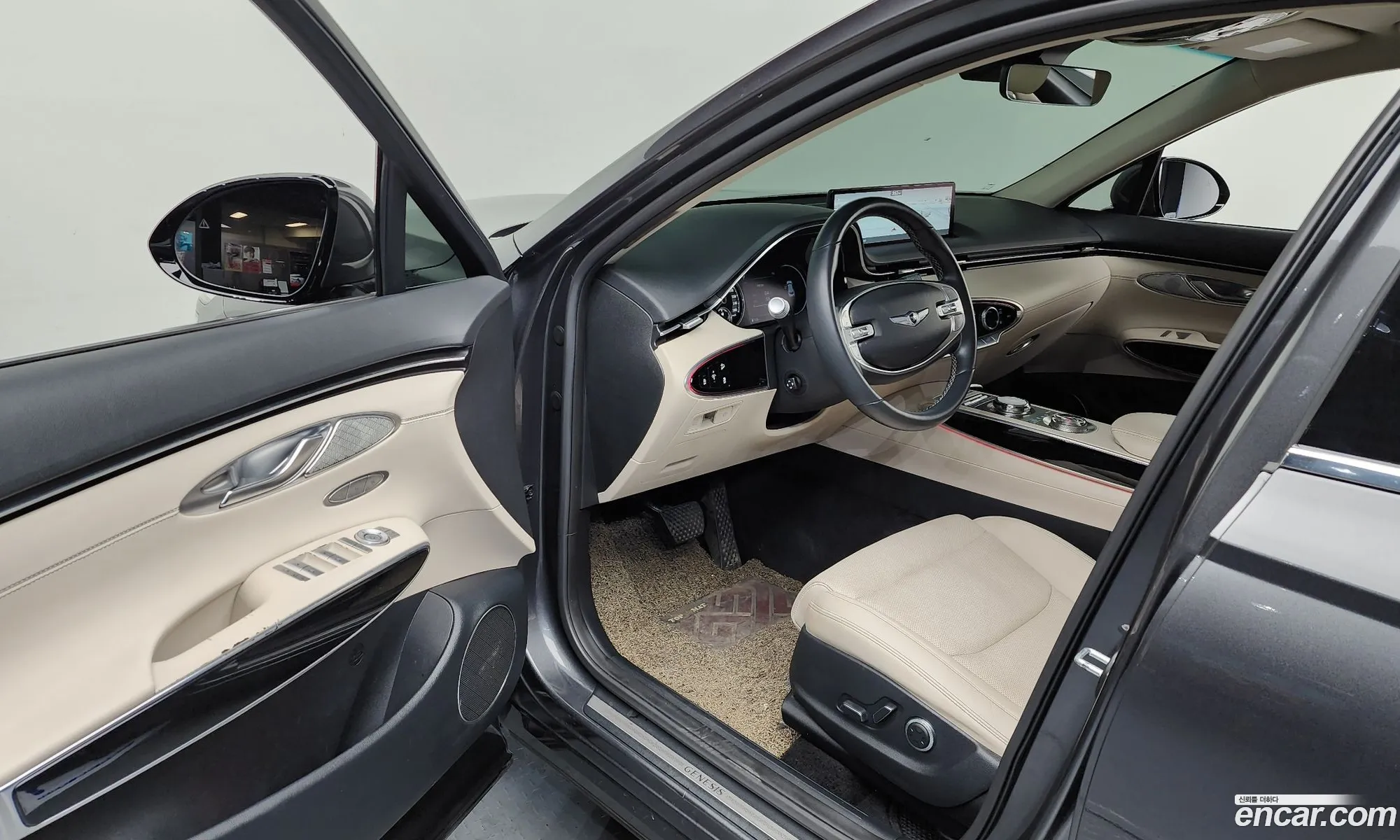 Genesis GV70 2021 — 13