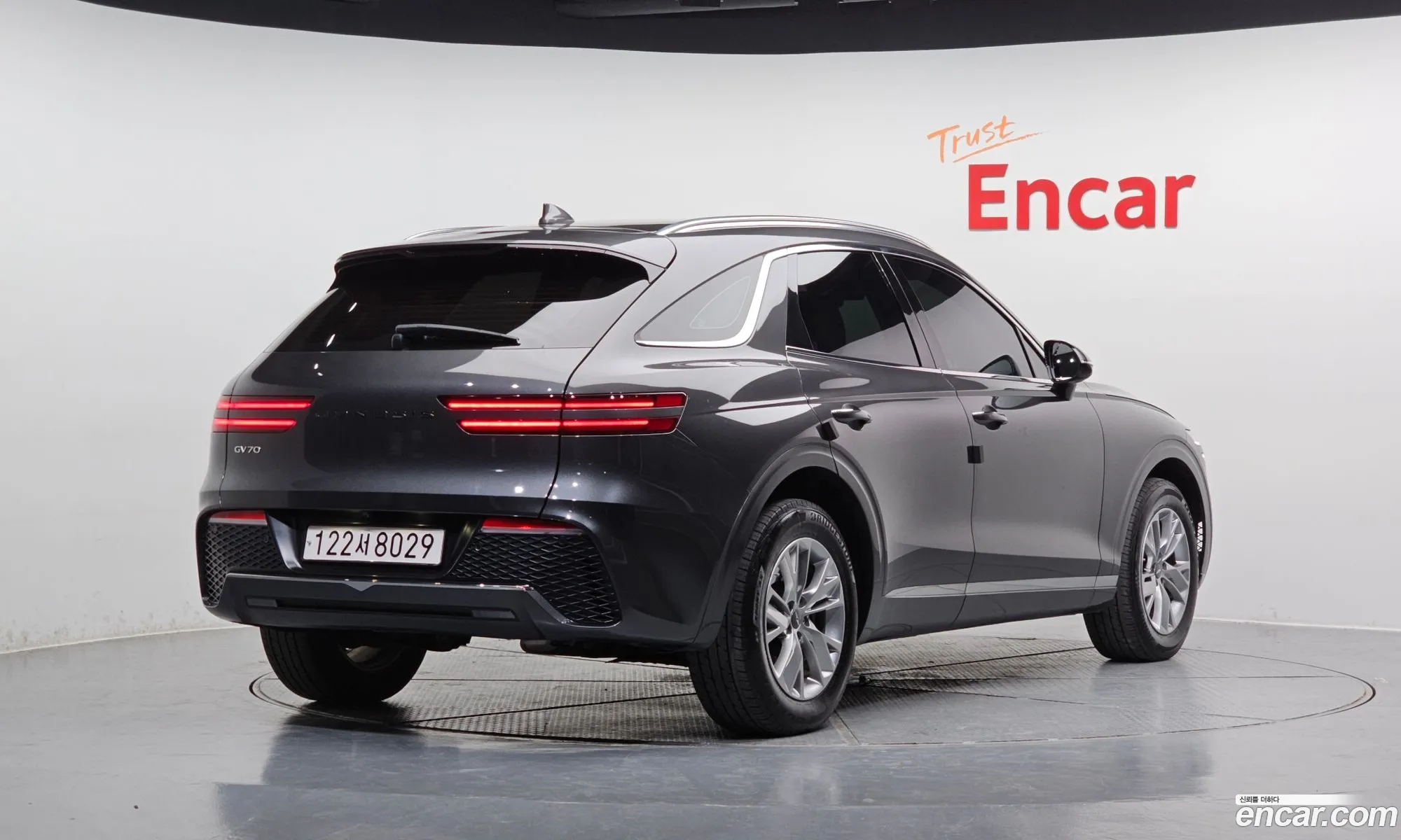 Genesis GV70 2021 — 16